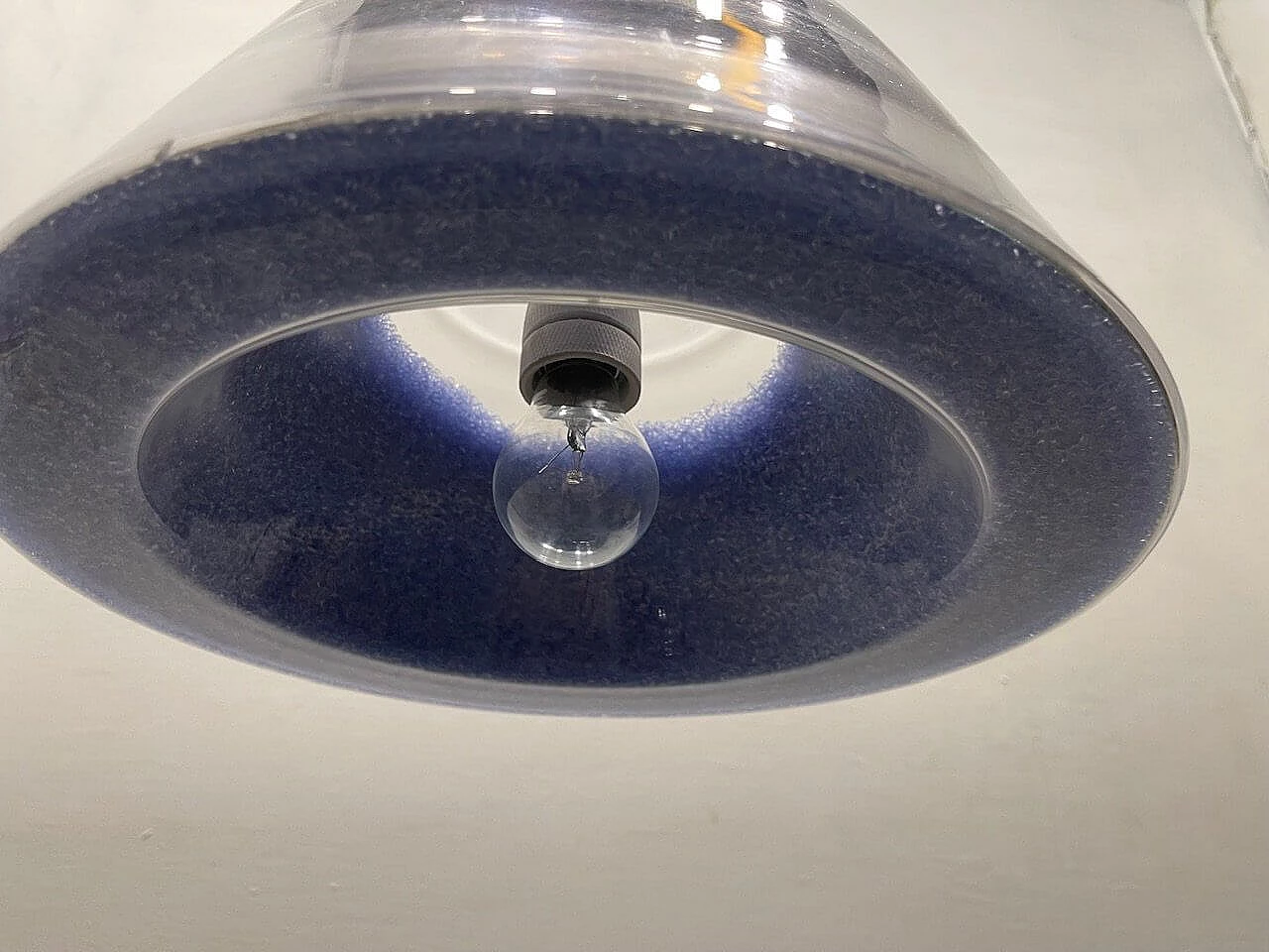 Lampada a sospensione in acrilico e cristalli blu di Fontana Arte 4