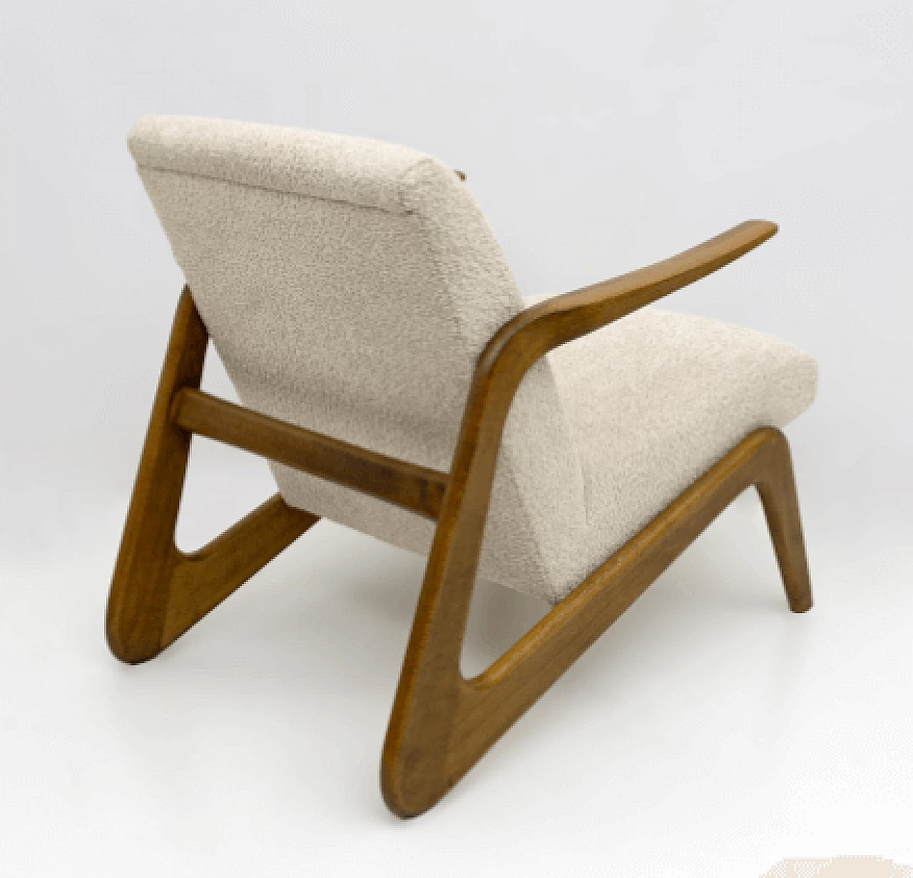 Pair of beech and beige bouclé fabric armchairs, 1970s 4