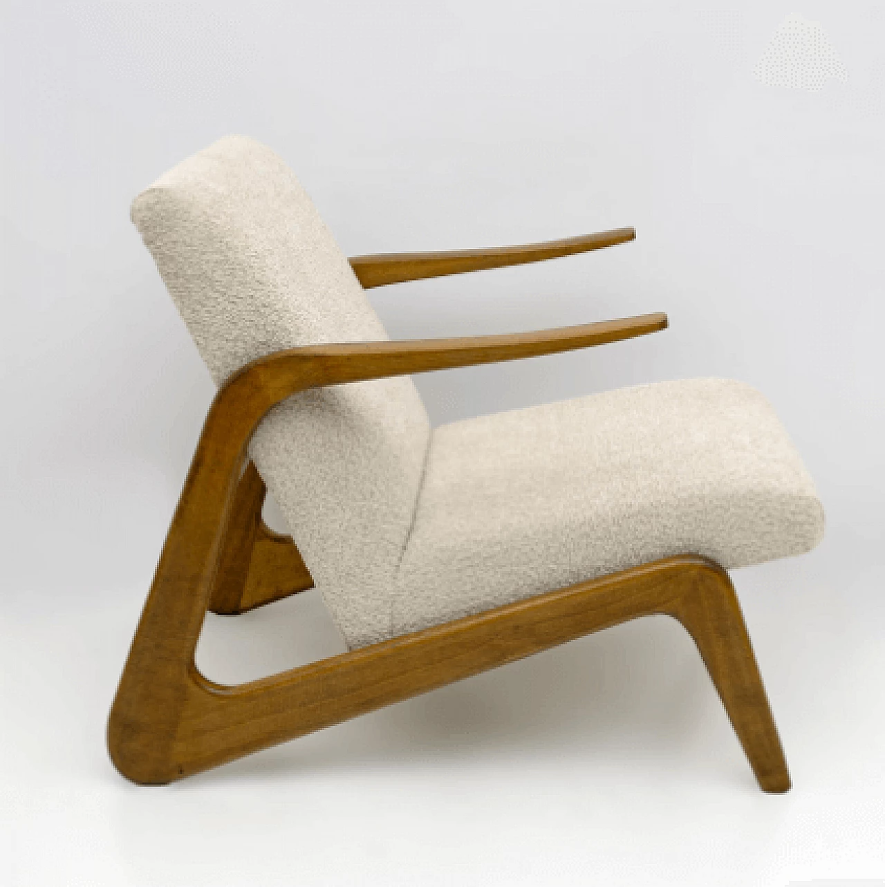 Pair of beech and beige bouclé fabric armchairs, 1970s 5