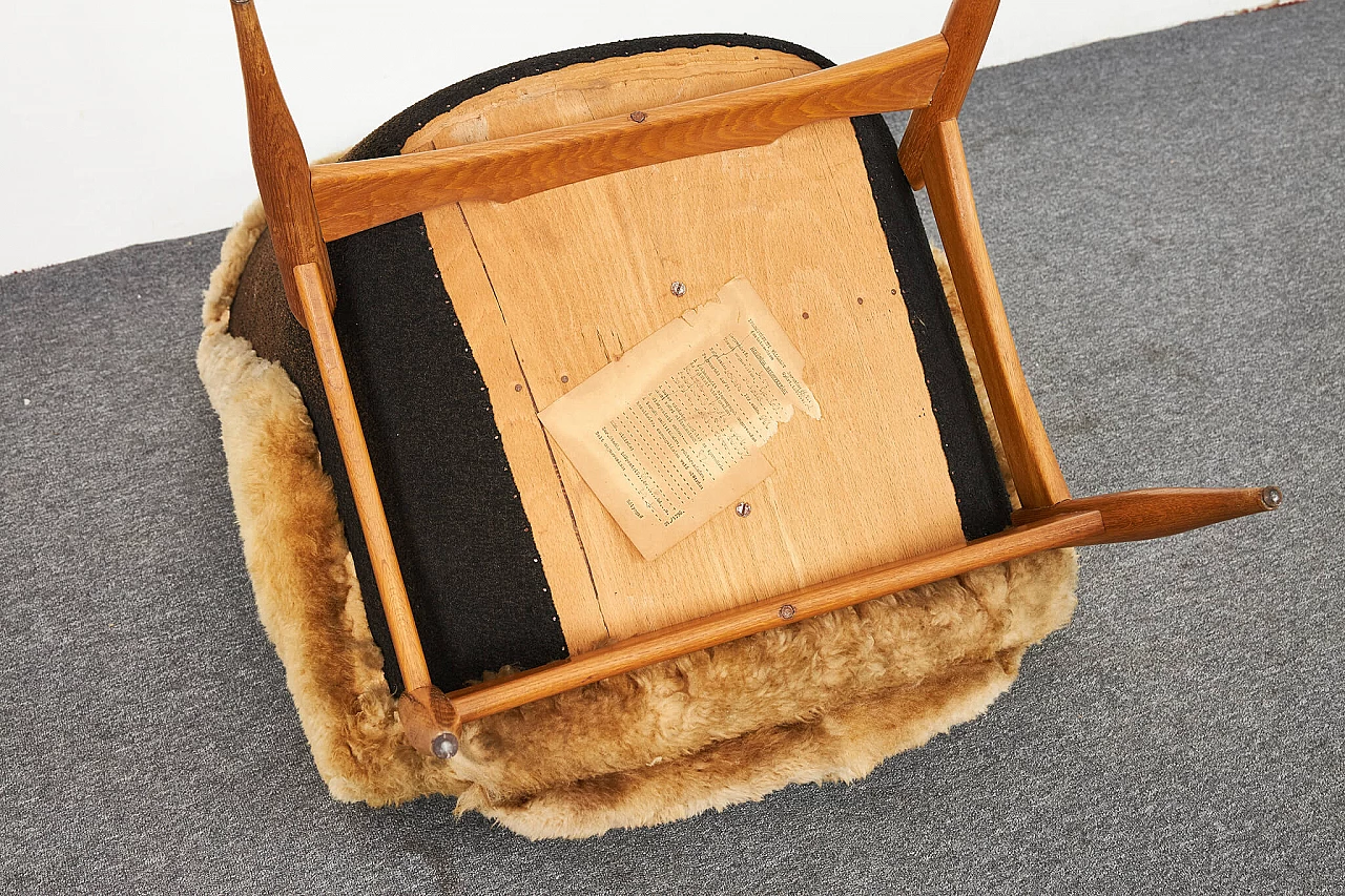 Poltrona e pouf in pelle di pecora e rovere di Júlia Gaubek, 1969 14