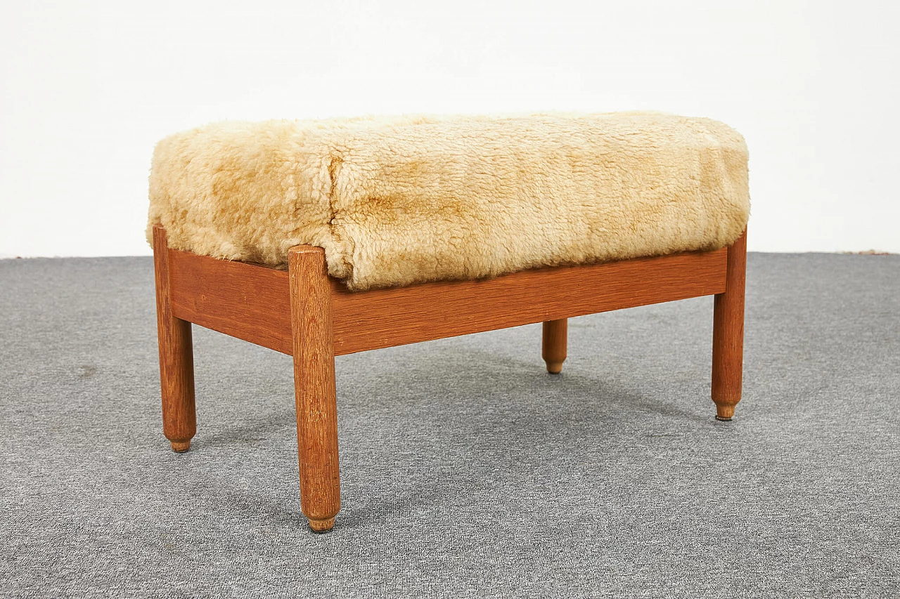 Poltrona e pouf in pelle di pecora e rovere di Júlia Gaubek, 1969 15