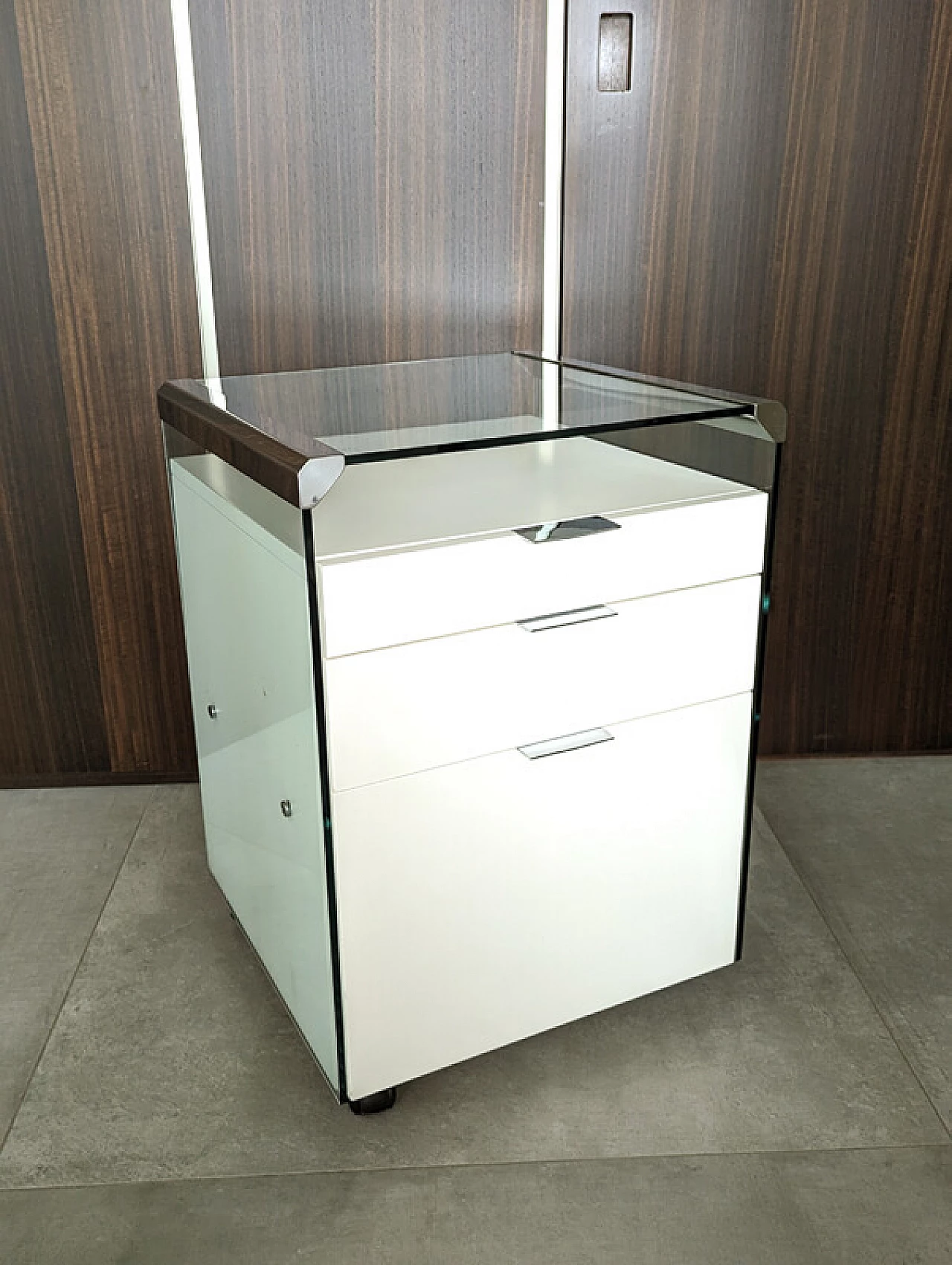 Glass, painted wood and chrome-plated metal desk by Gallotti and Radice, 1990s 8