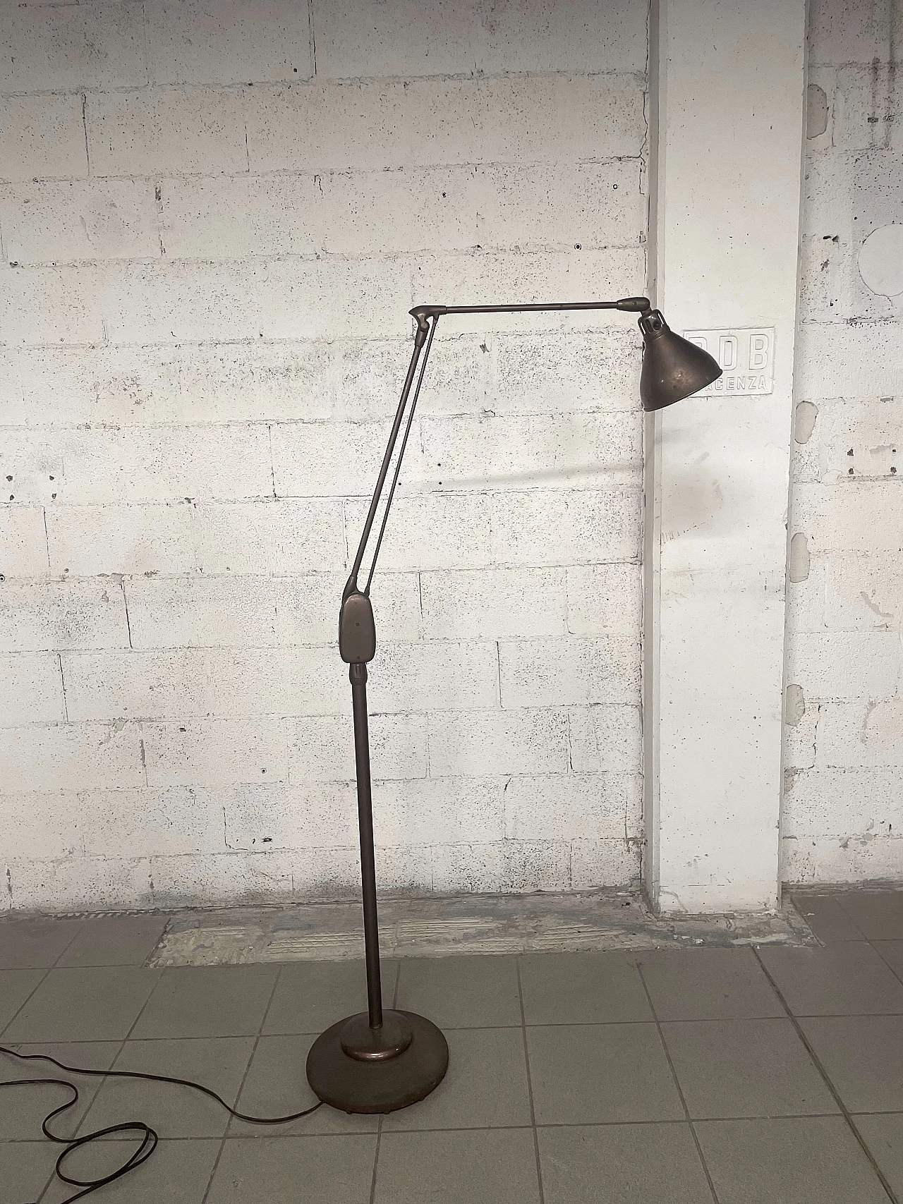 Lampada da terra allungabile 605 di Dazor MFG, anni '50 8