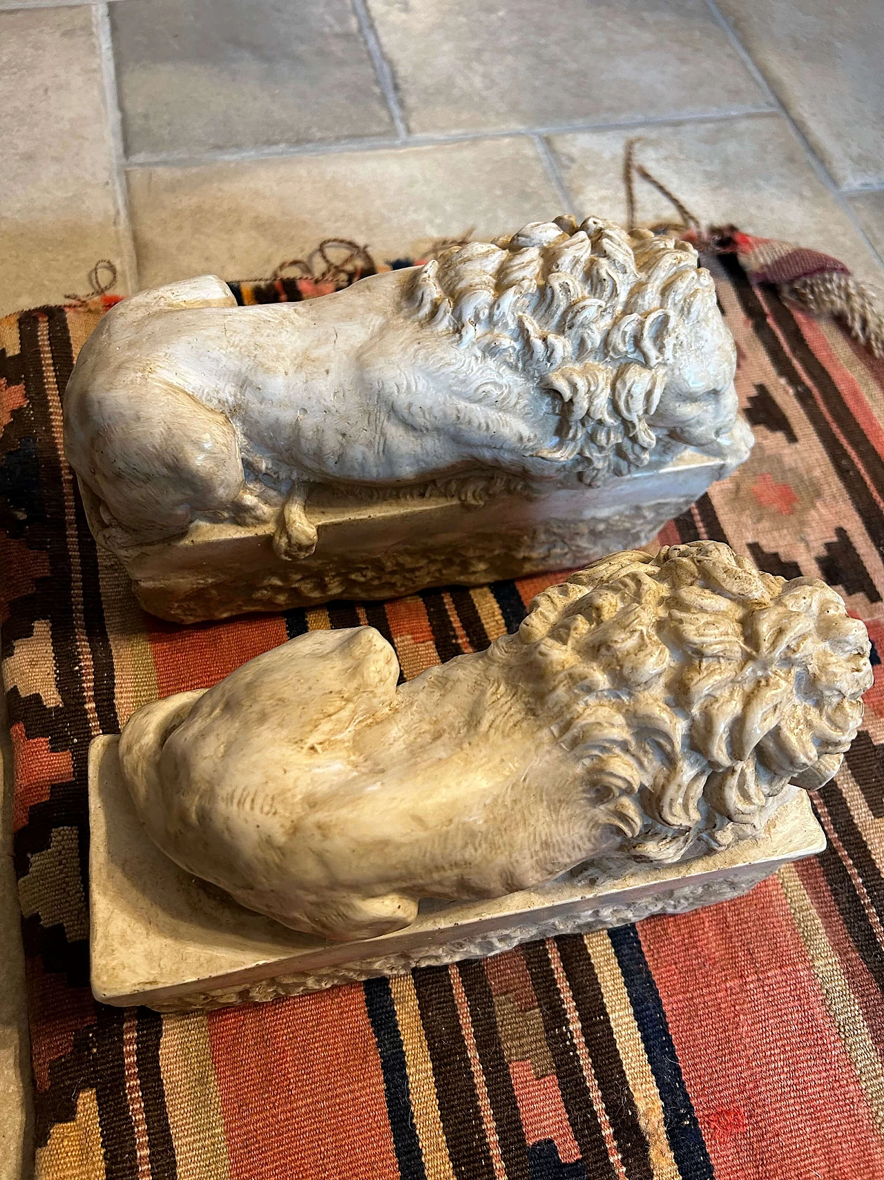 Lions, copy after Canova, pair of marble dust sculptures 10