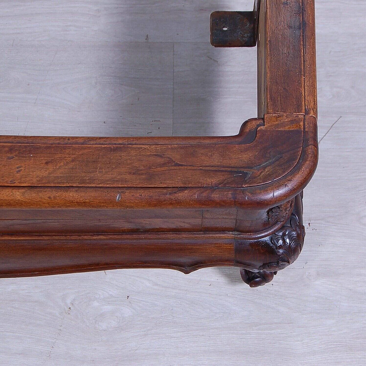 Carved wooden double bed, early 20th century 11