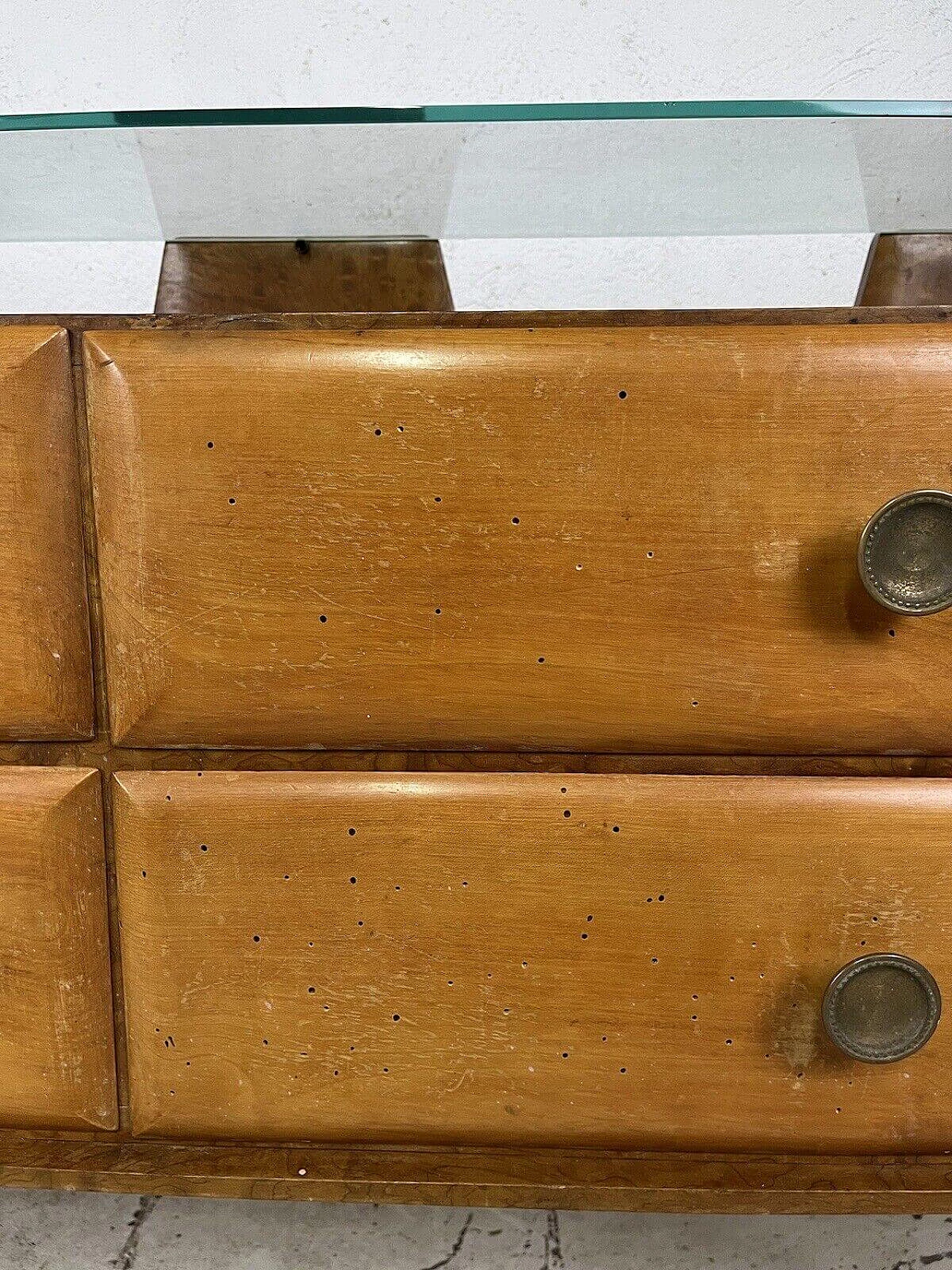 Sideboard in briarwood, brass and glass, 1950s 6