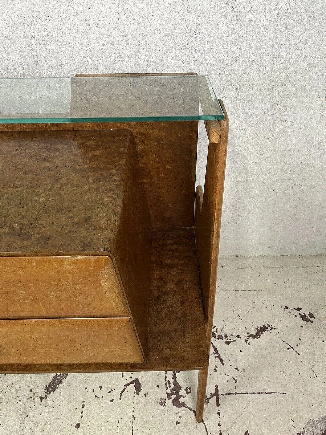 Sideboard in briarwood, brass and glass, 1950s 8