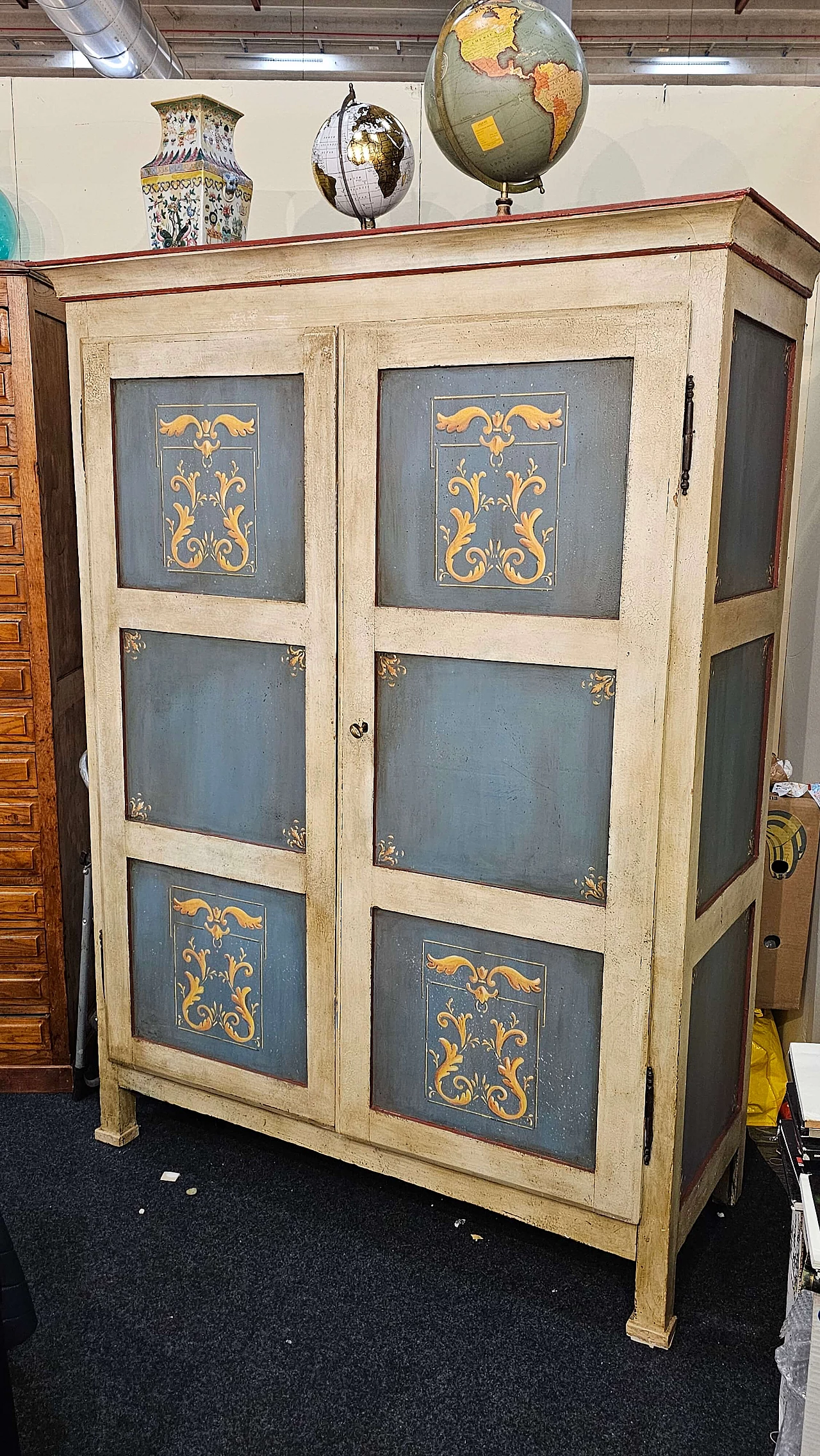 Lacquered wooden wardrobe with panelled doors, 19th century 1