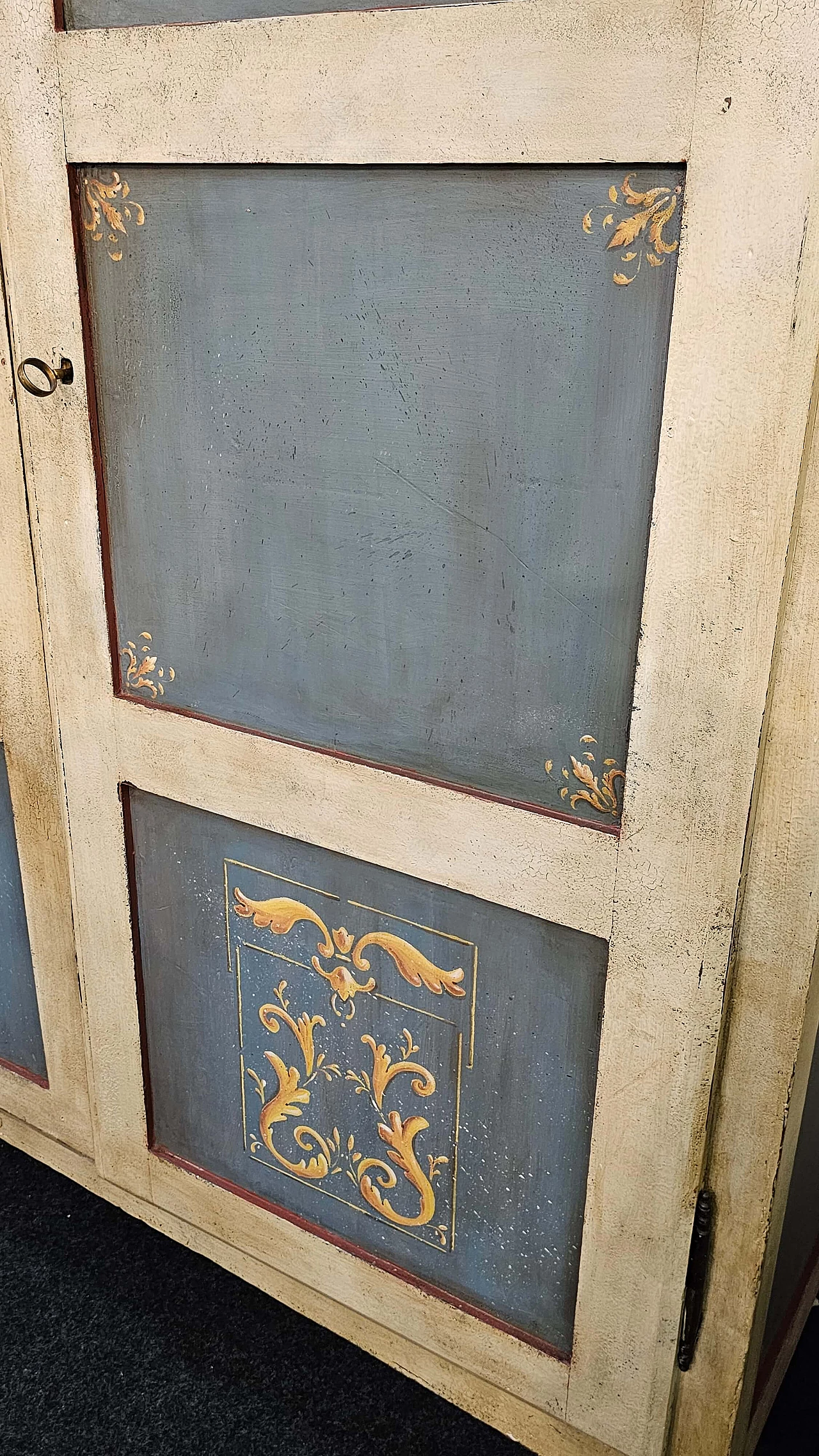 Lacquered wooden wardrobe with panelled doors, 19th century 2