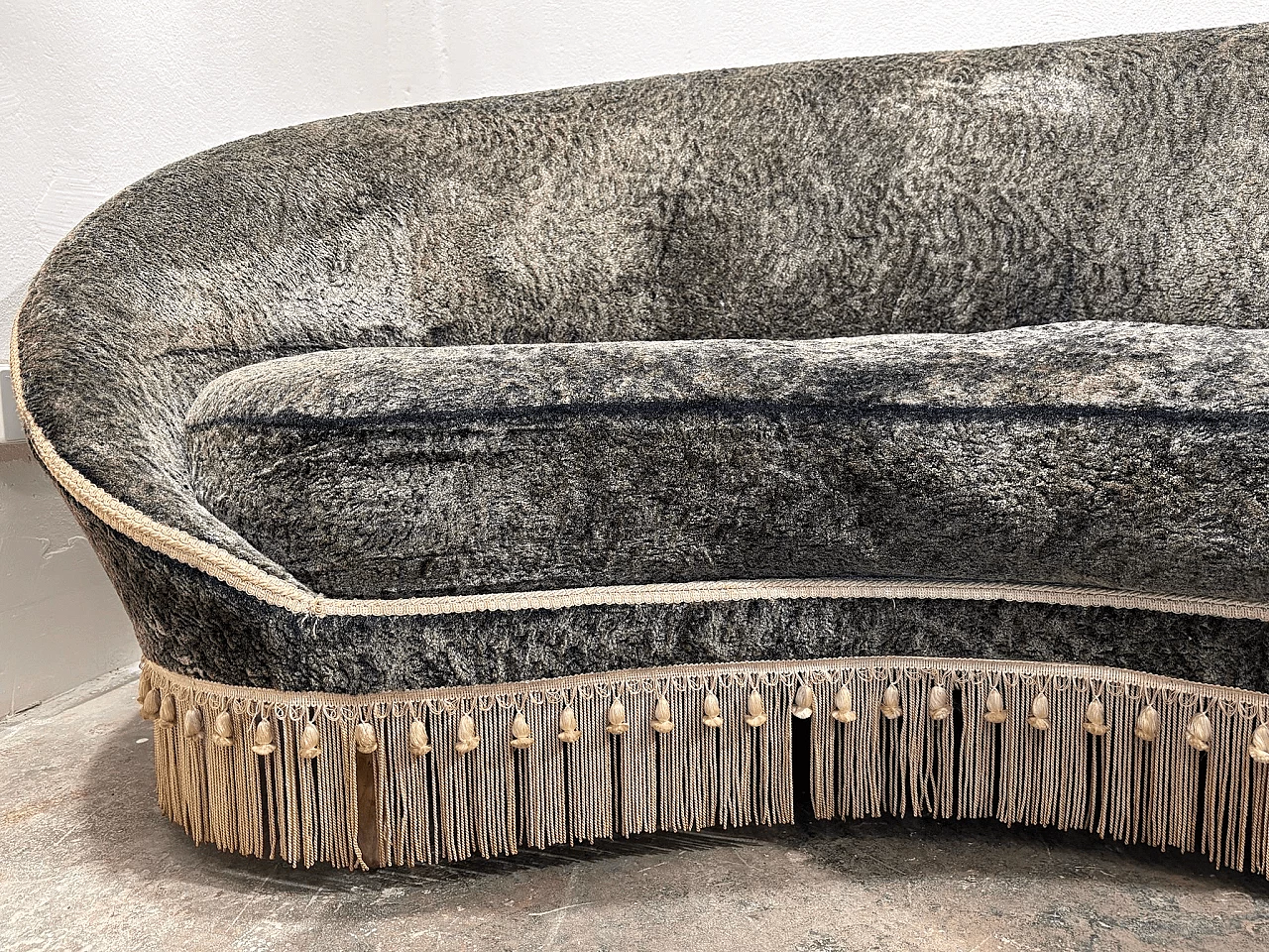 Bentwood and gray Alcantara Virgola sofa by Federico Munari, 1950s 8