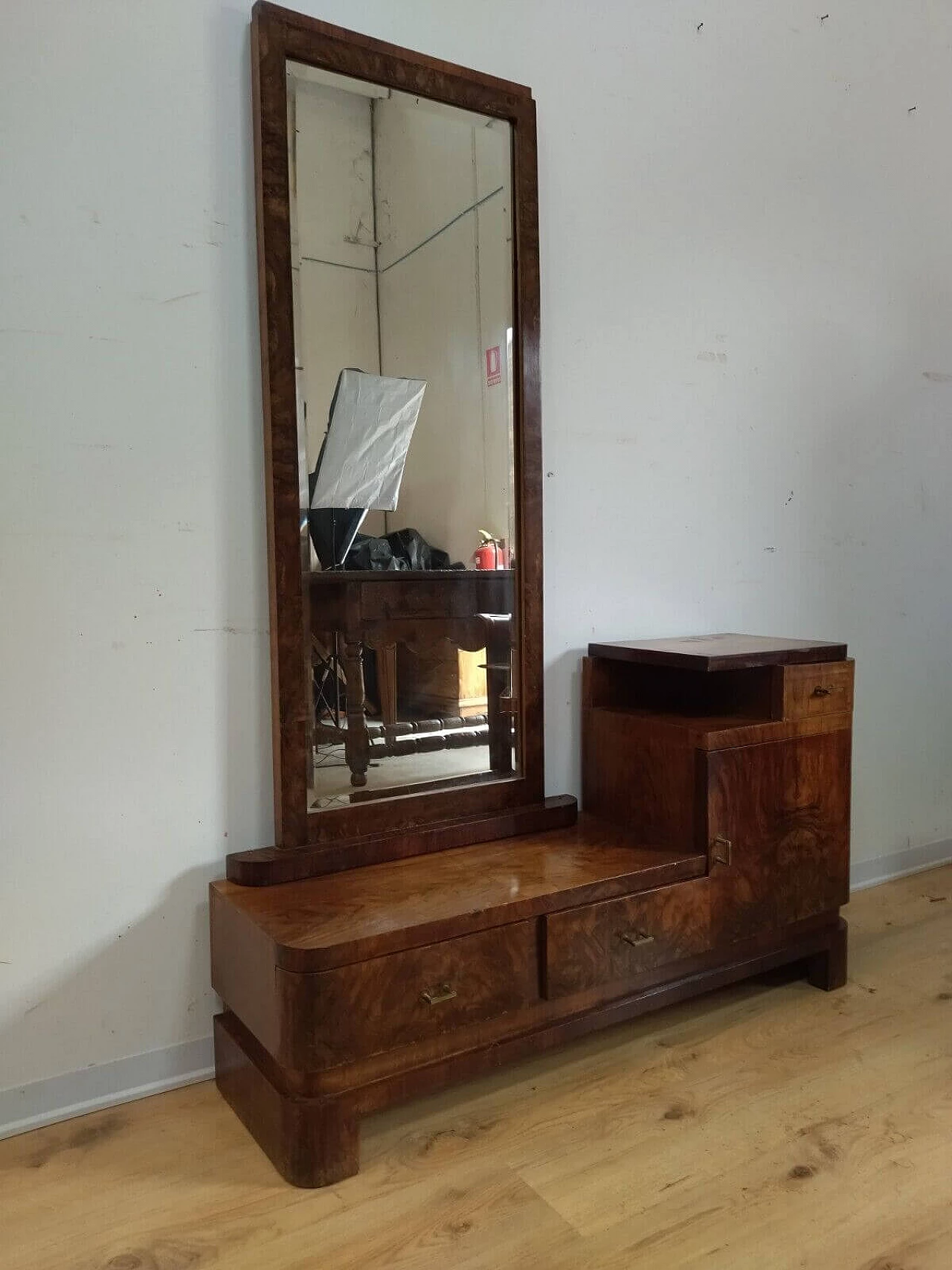 Art Deco walnut-root vanity table with mirror, 1940s 2