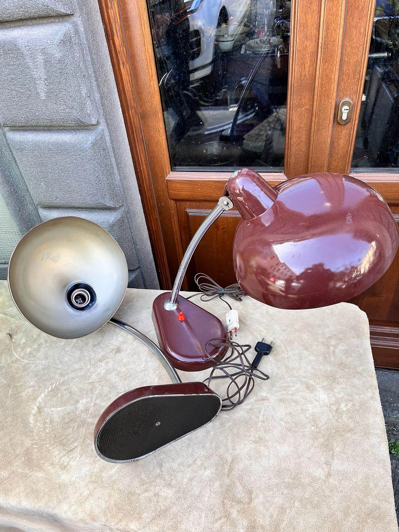 Pair of metal ministerial table lamps, 1950s 7