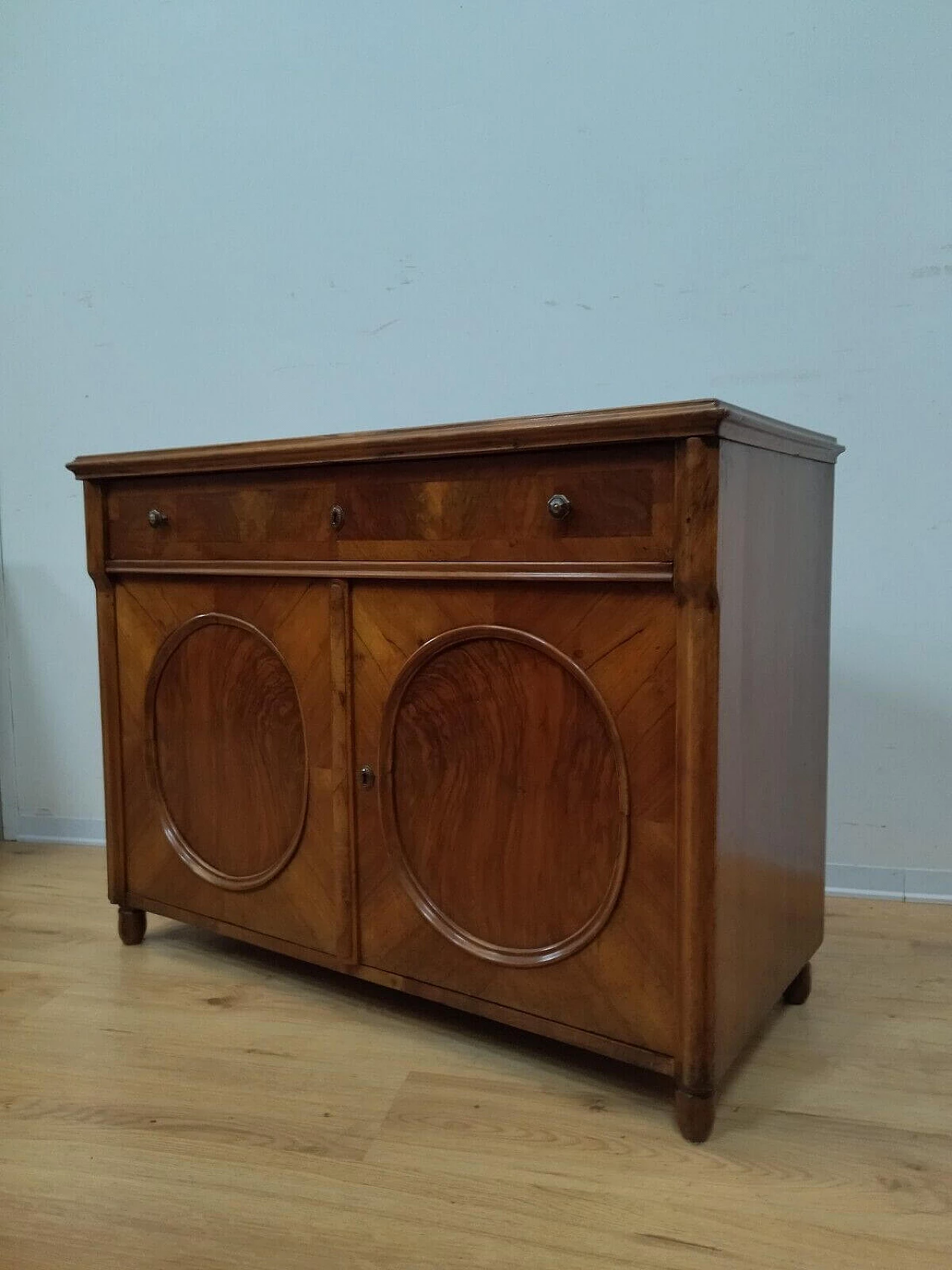 Walnut panelled sideboard with circular panelling, mid-19th century 13