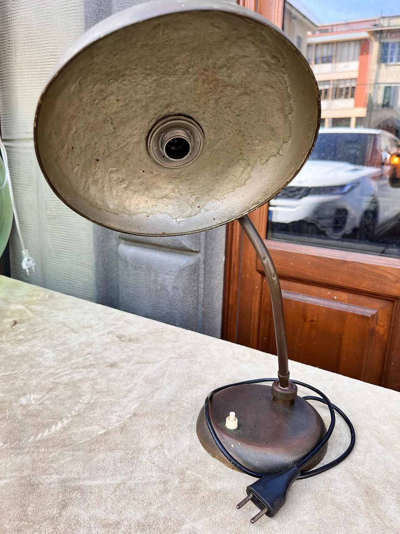 Lampada da tavolo in metallo, anni '50 4