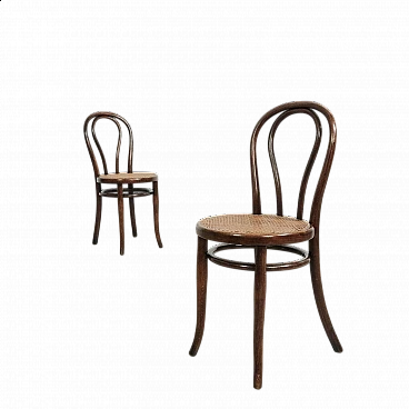 Pair of chairs 18 in bent beech and Vienna straw by Thonet, late 19th century