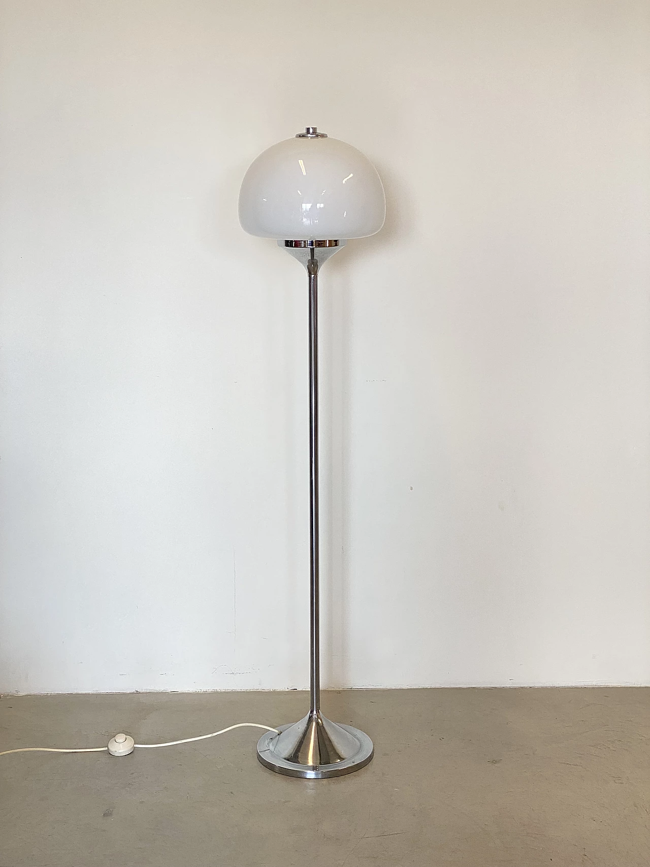 Floor lamp in glass and chromed metal, 1970s 5