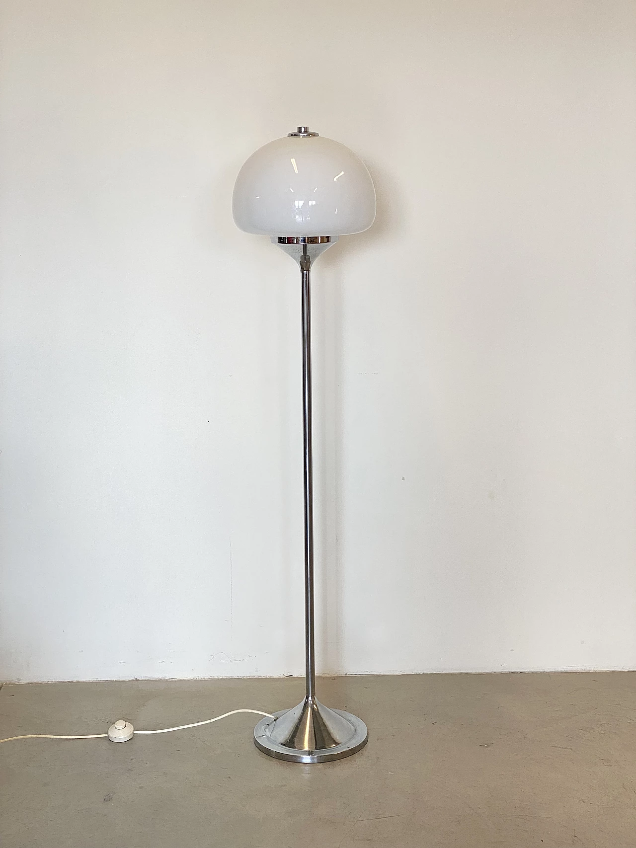 Floor lamp in glass and chromed metal, 1970s 8