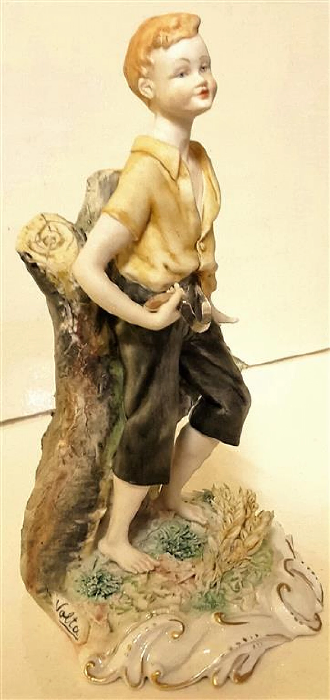 Volta, boy with sickle, Capodimonte ceramic sculpture 3