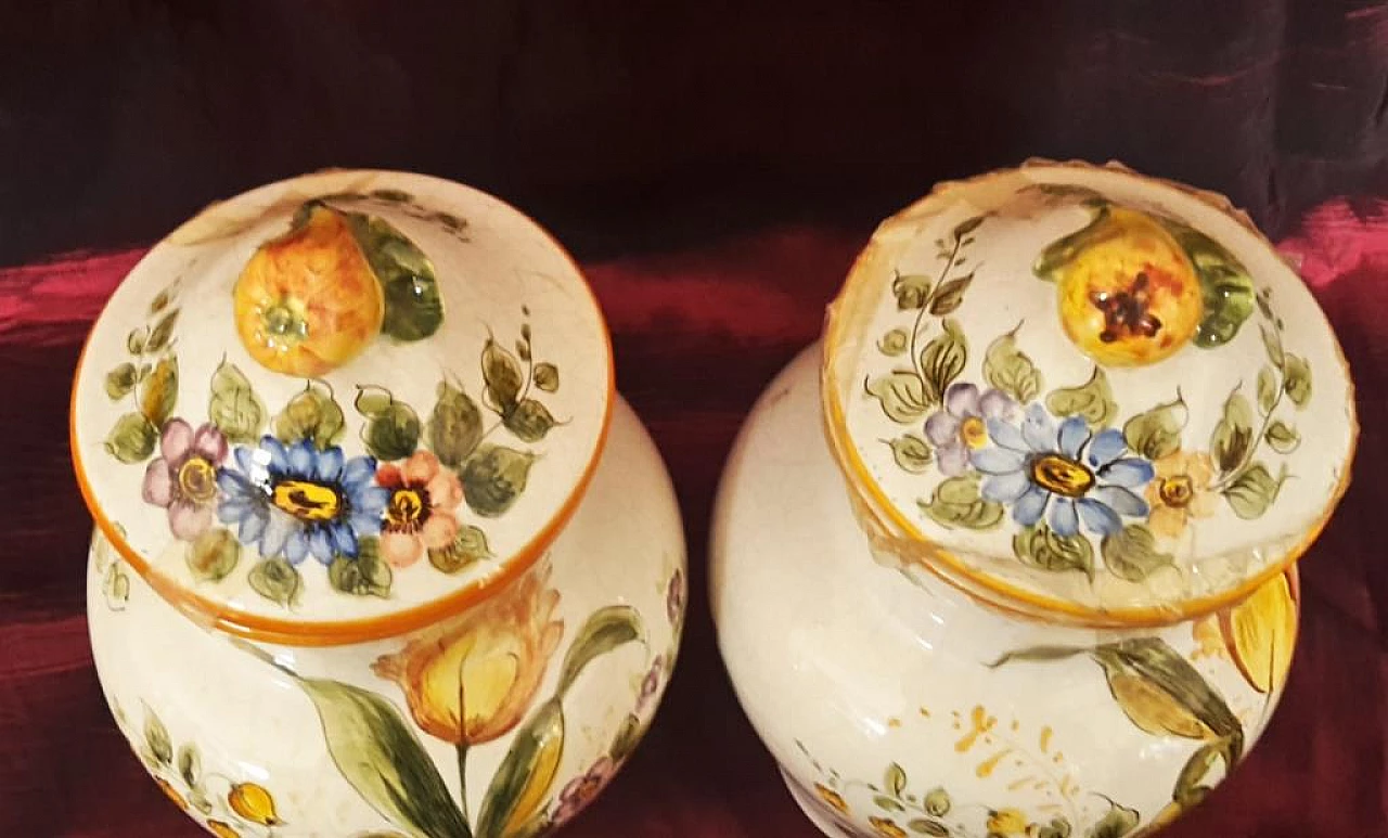 Pair of hand-painted Bassano ceramic vases with lid 6