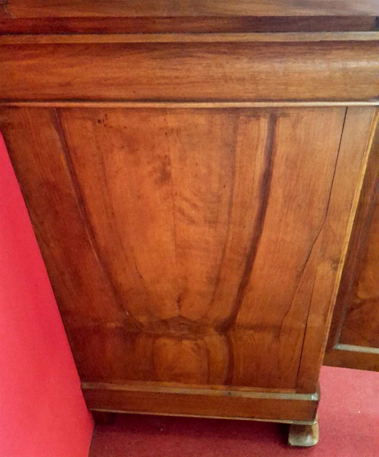 Walnut sideboard with four doors, mid-19th century 5