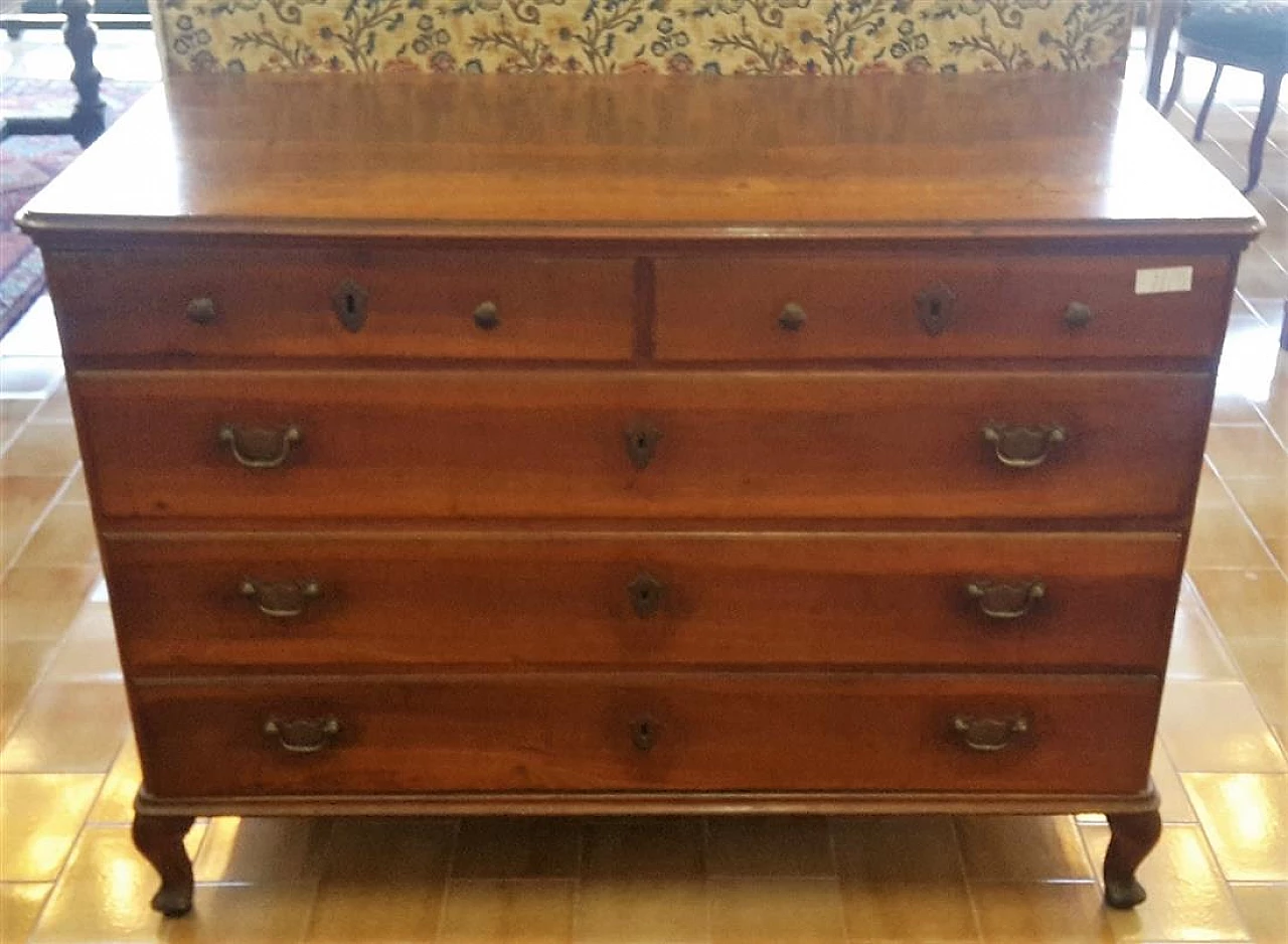 Venetian walnut dresser, 19th century 1