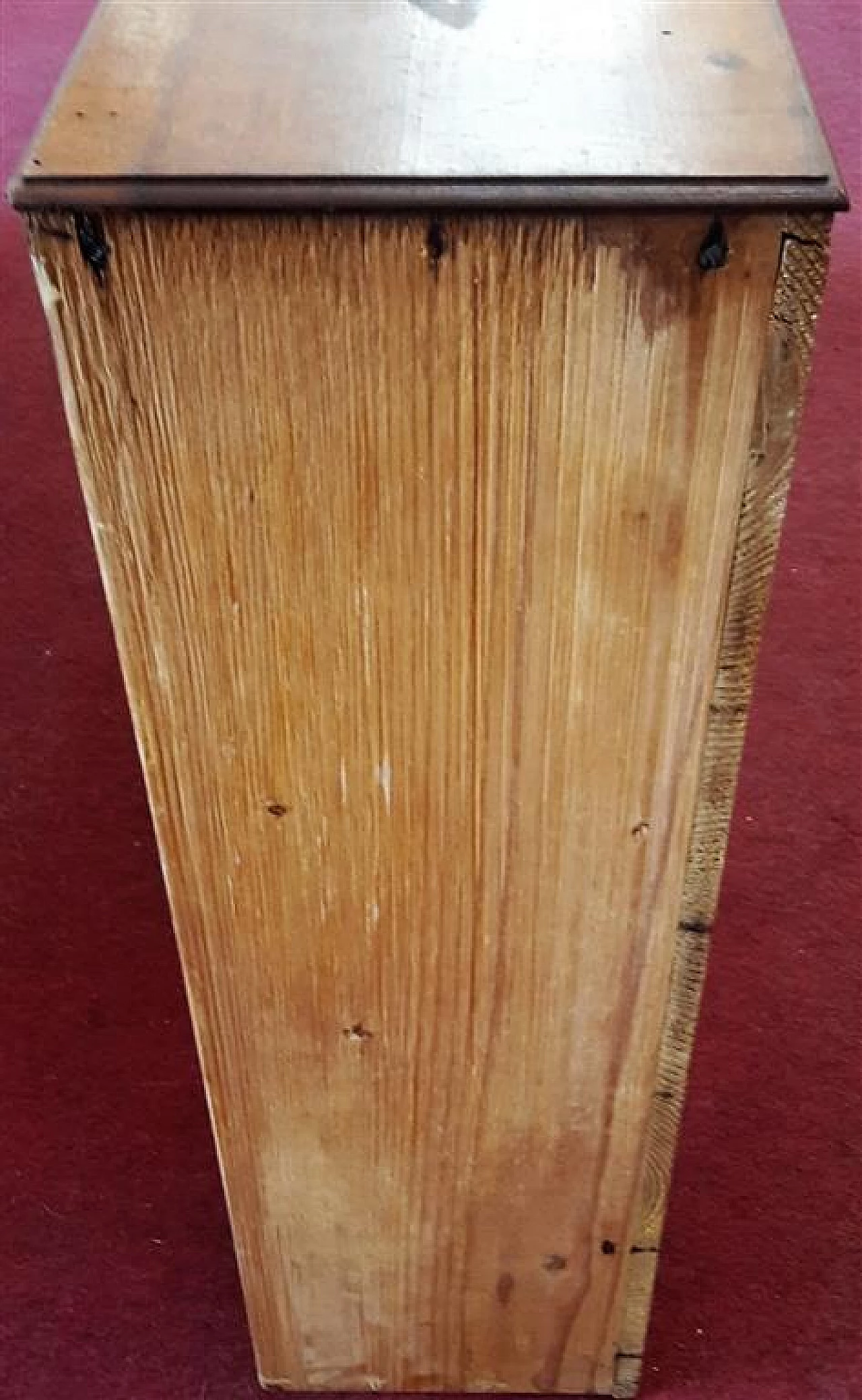 Venetian walnut dresser, 19th century 2