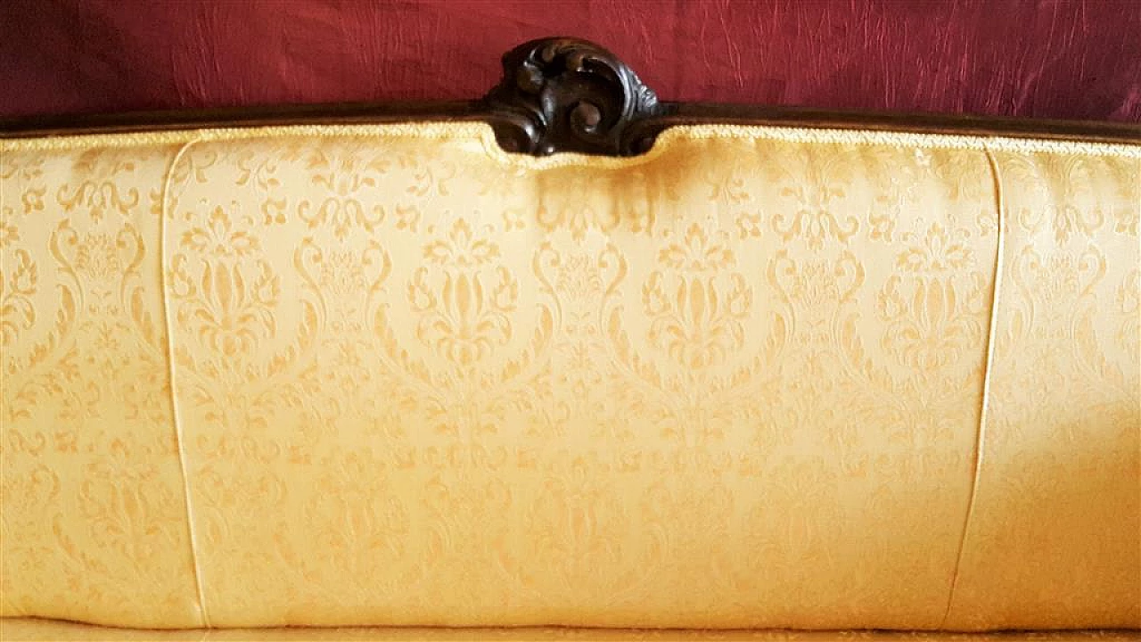 Venetian walnut and fabric sofa, late 19th century 3