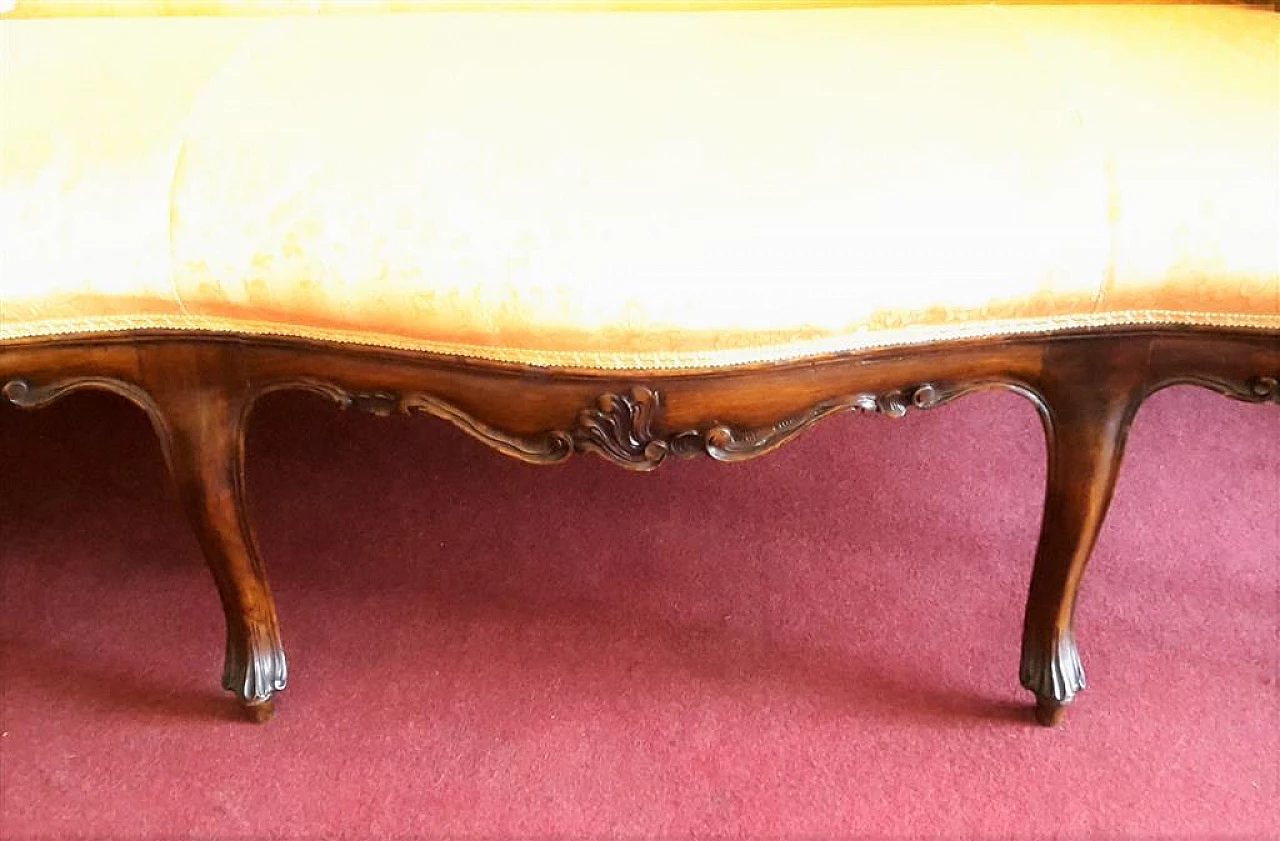 Venetian walnut and fabric sofa, late 19th century 4