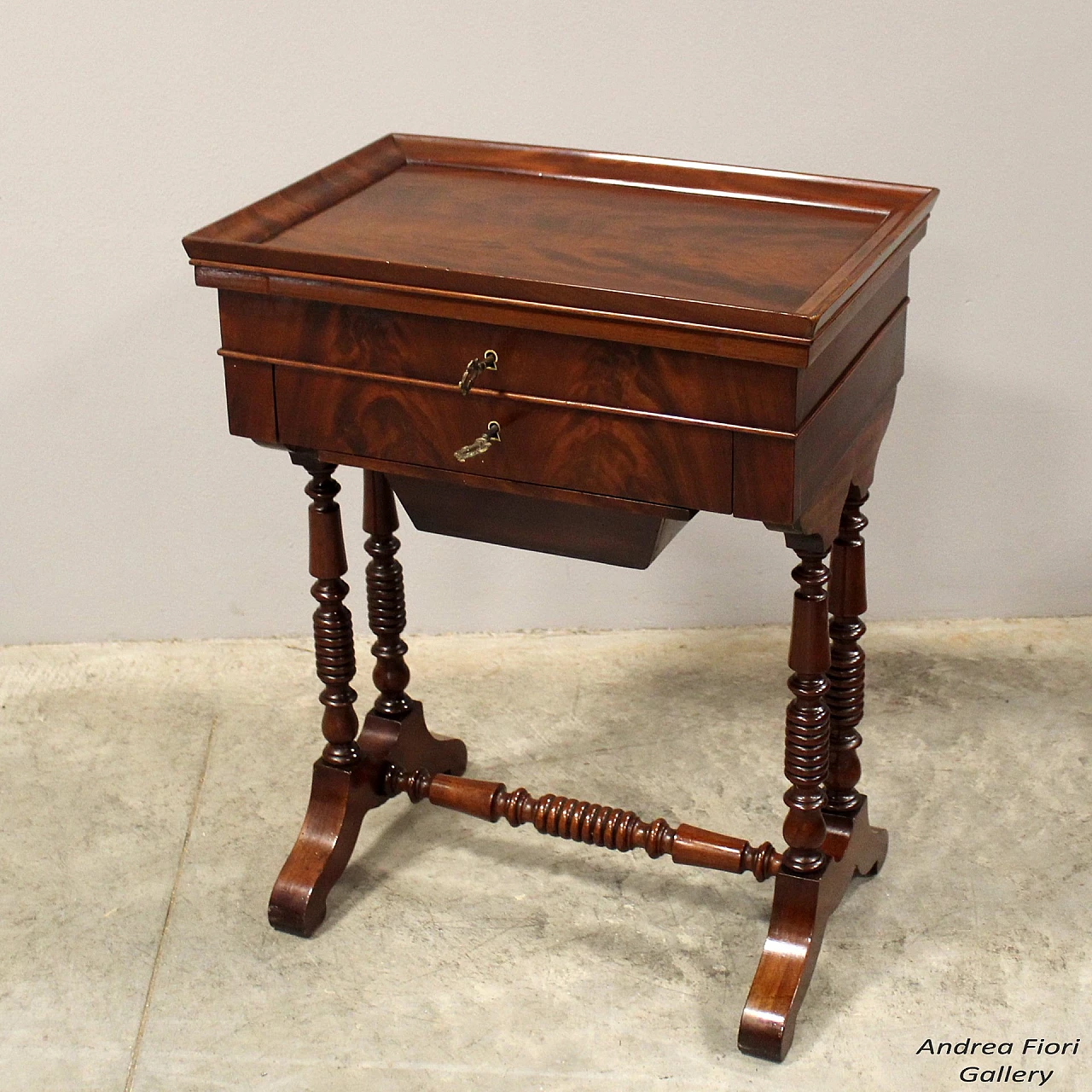 Mahogany and mahogany feather side table, second half of 19th century 8