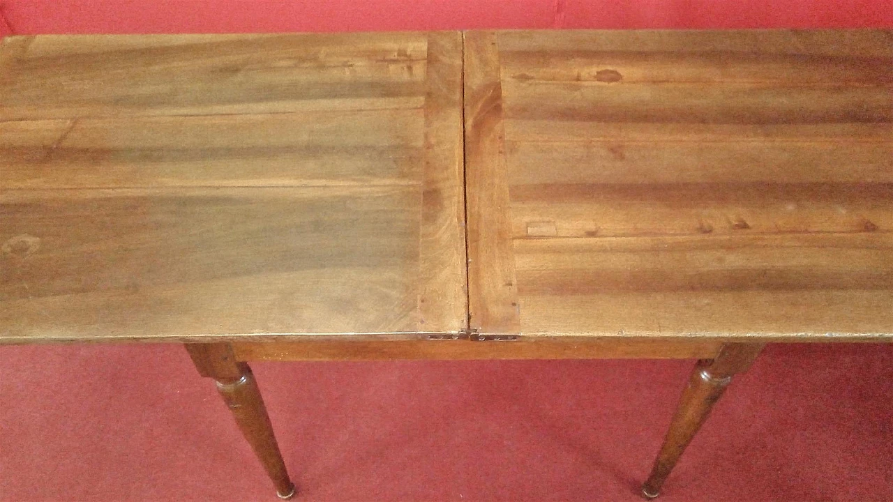 Extending walnut table, first half of 19th century 8