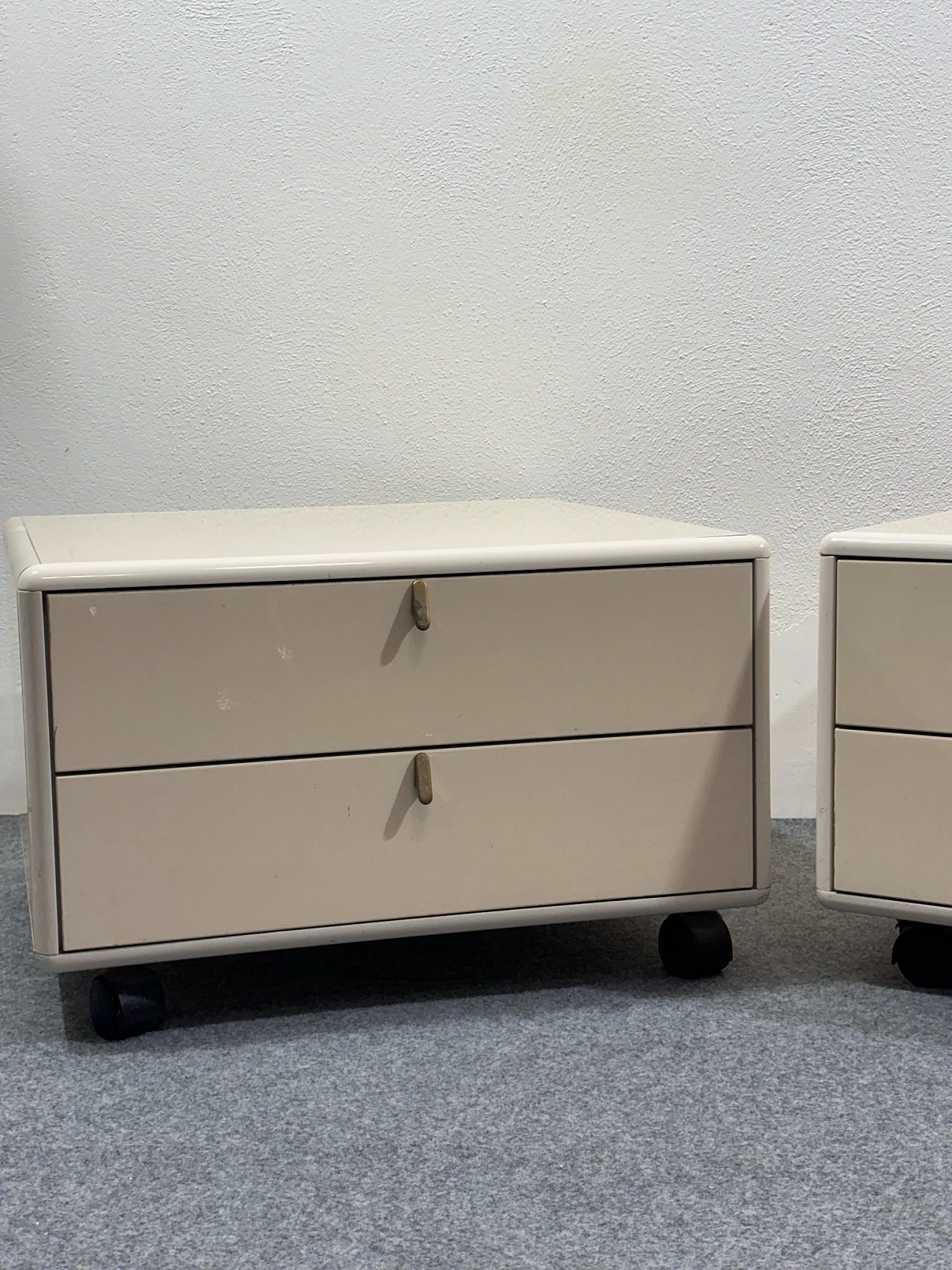 Pair of Henné bedside tables by George Coslin for Longato, 1970s 3