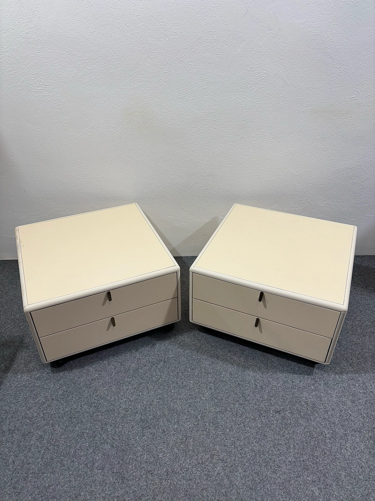 Pair of Henné bedside tables by George Coslin for Longato, 1970s 4