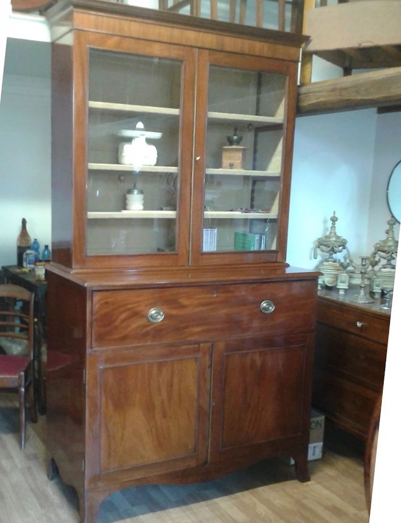 Mahogany bookcase with two glass doors, early 19th century 2