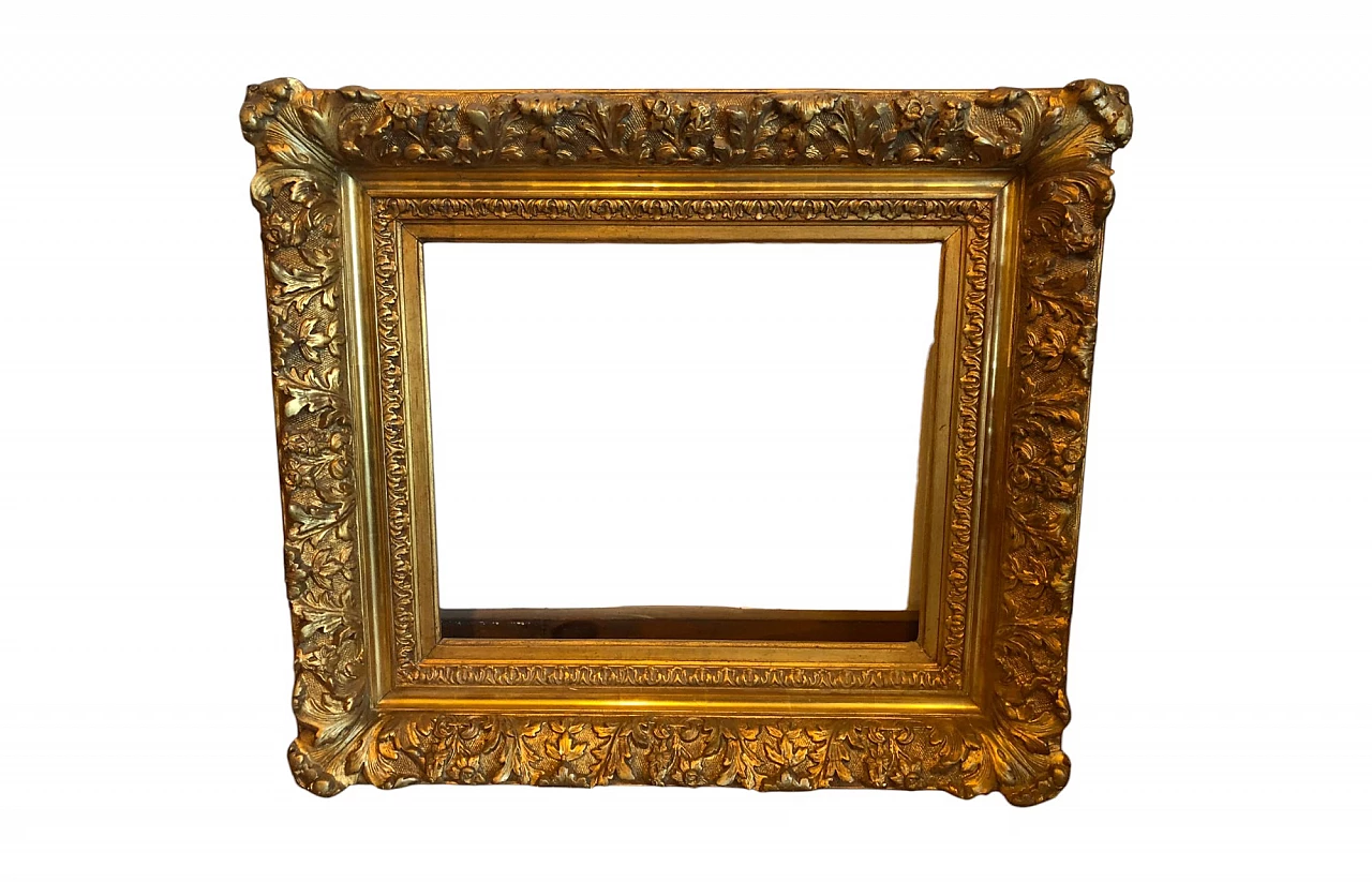 Carved and gilded wooden frame with leaf, 19th century 4