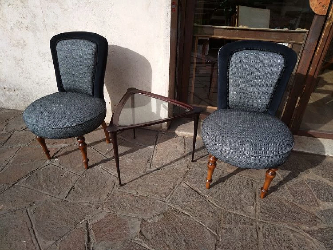 Walnut bedroom armchairs, 19th century 4