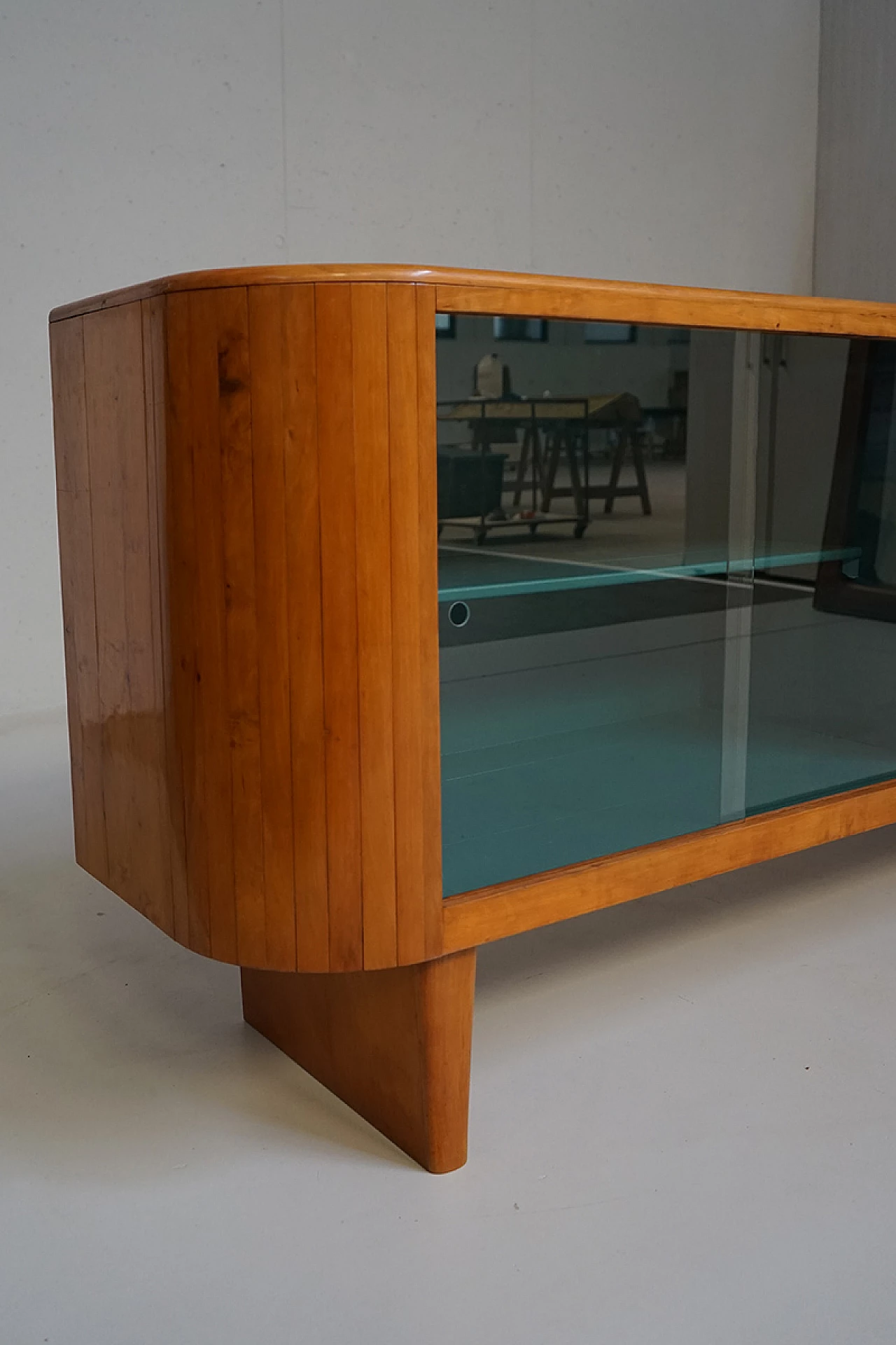 Art Deco sideboard in wood and glass, 1940s 3