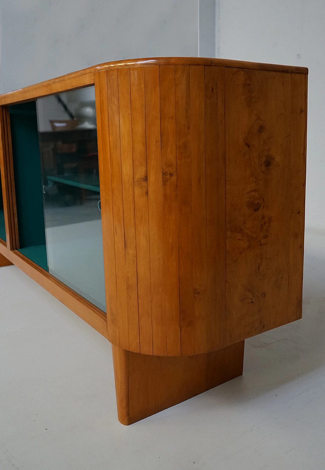 Art Deco sideboard in wood and glass, 1940s 7