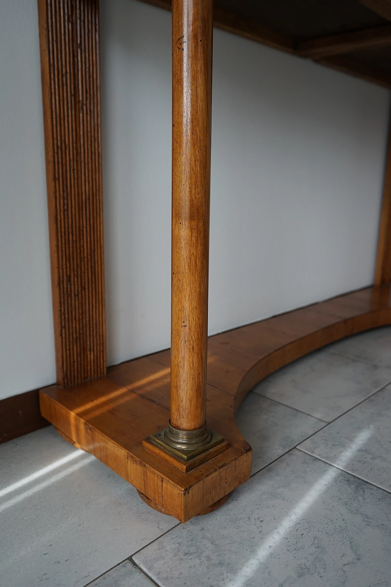 Empire console table in solid and satin walnut, 19th century 2