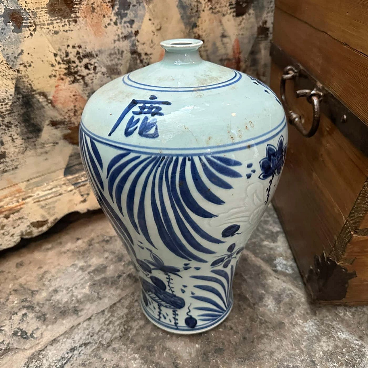 Chinese vase in white and blue ceramic, 1970s 3