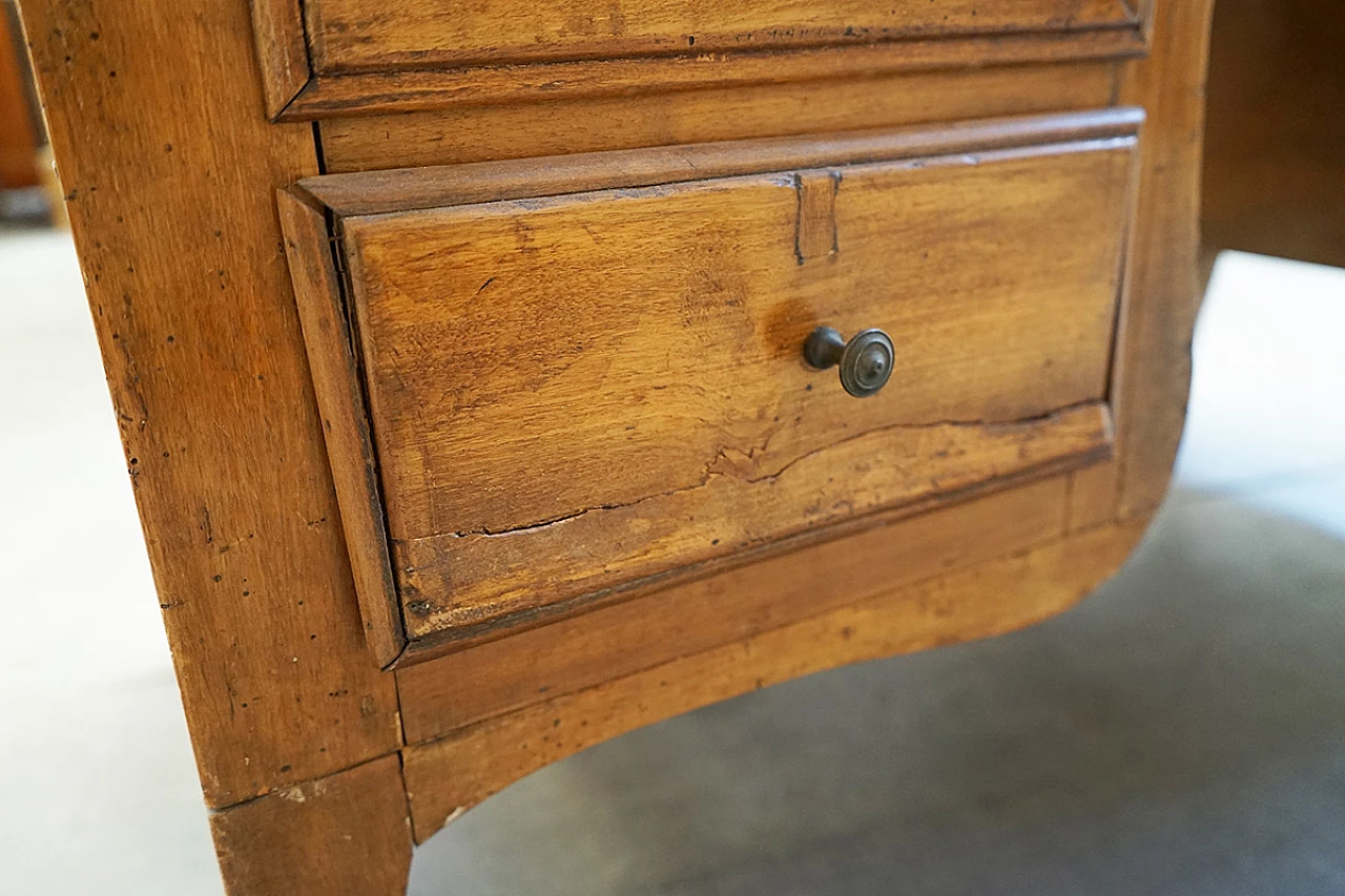 Solid walnut writing desk, 18th century 2