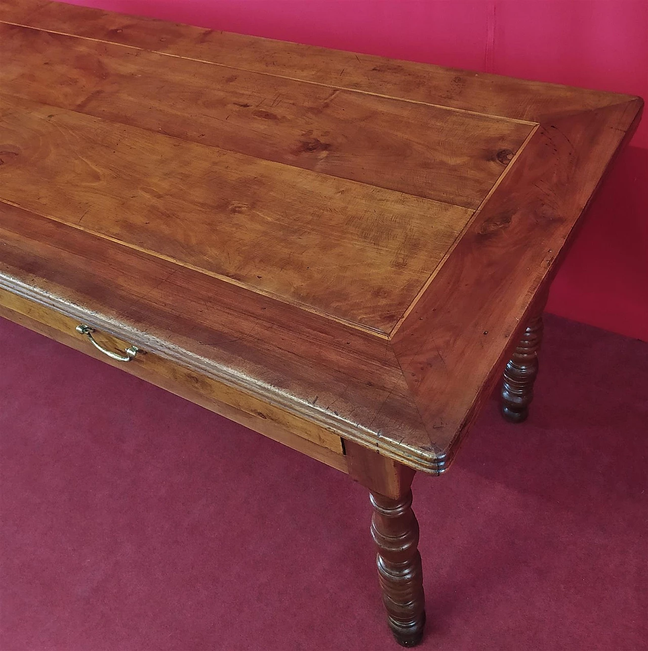 Walnut desk with drawers, first half of the 19th century 2