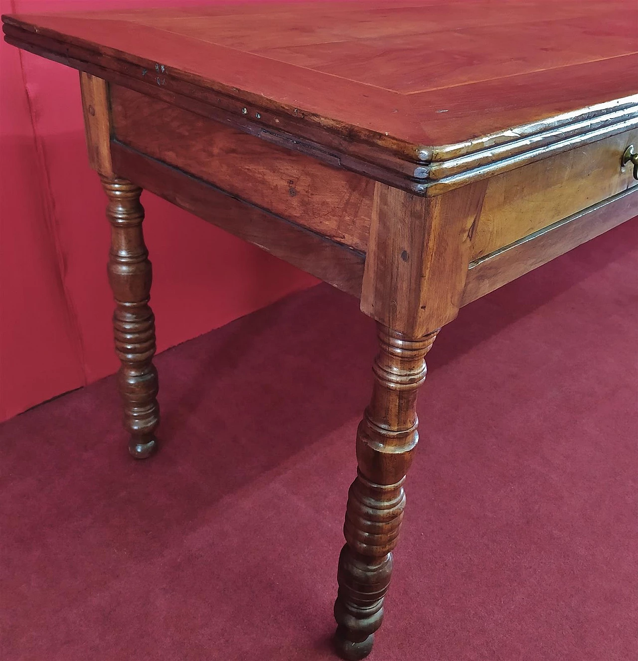 Walnut desk with drawers, first half of the 19th century 6