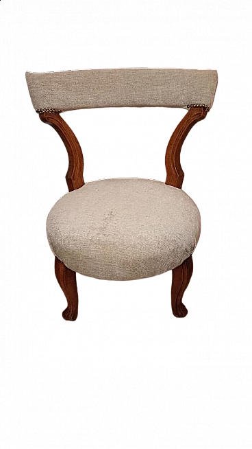 Poltroncina in faggio con rivestimento in cotone beige, metà '800