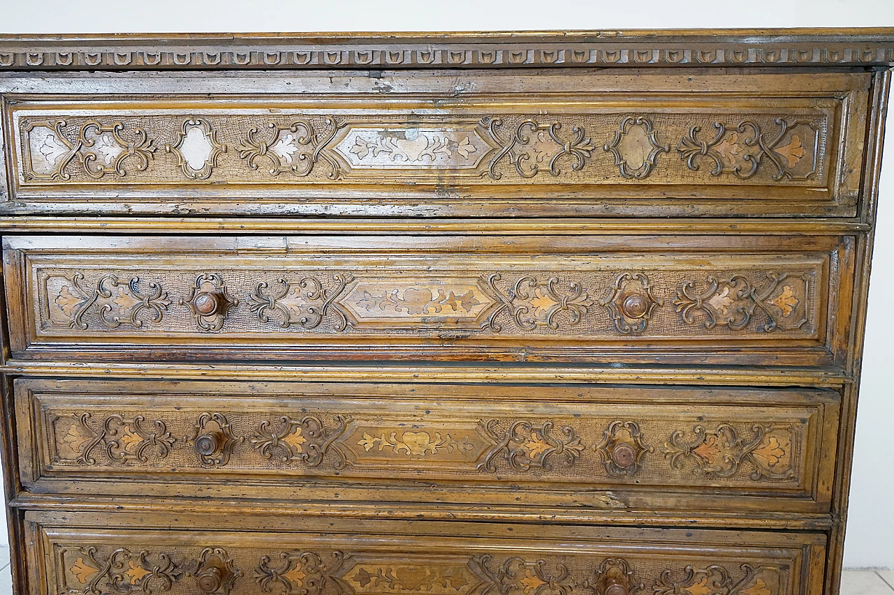 Walnut chest of drawers with flap door, 16th century 5