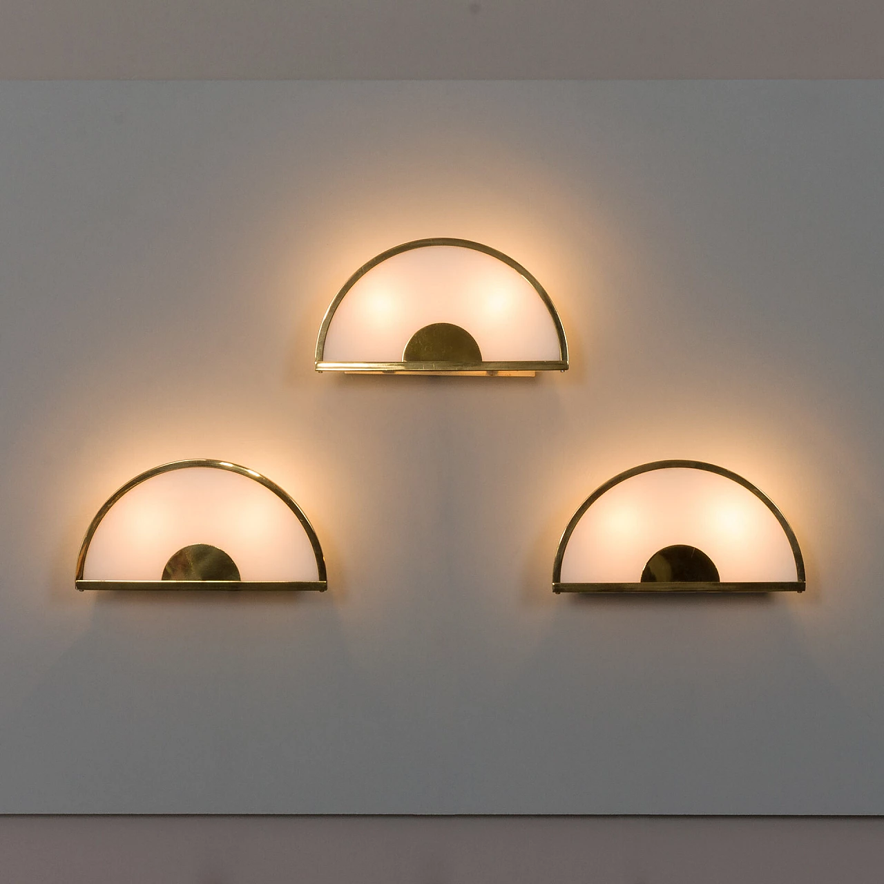 3 Wall lights in glass and brass by Zero Quattro Milano, 1970s 2