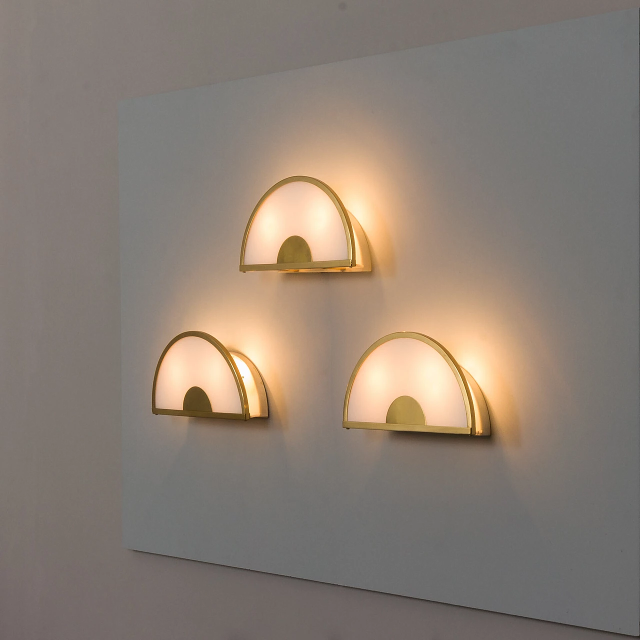 3 Wall lights in glass and brass by Zero Quattro Milano, 1970s 3