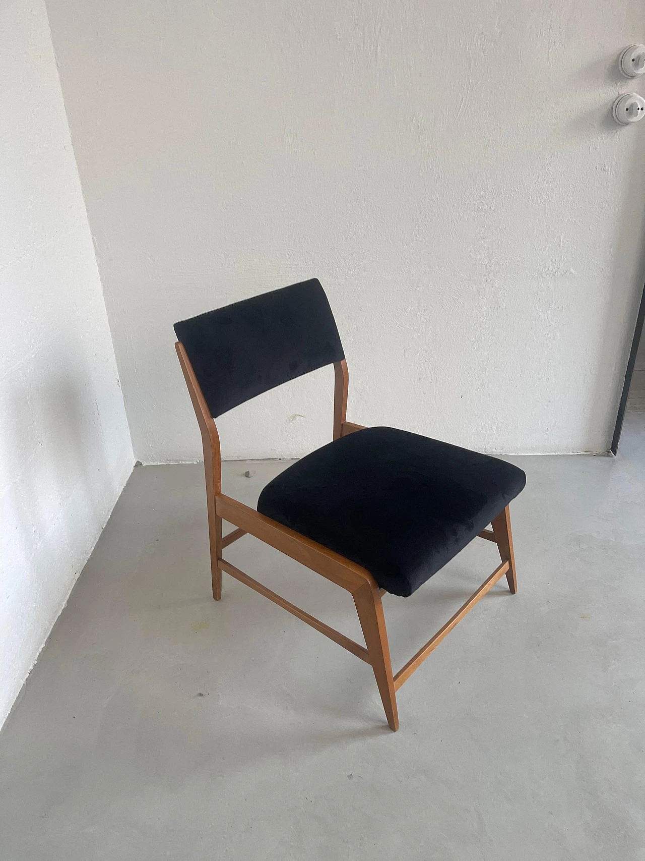 Pair of wood and black velvet armchairs, 1960s 3