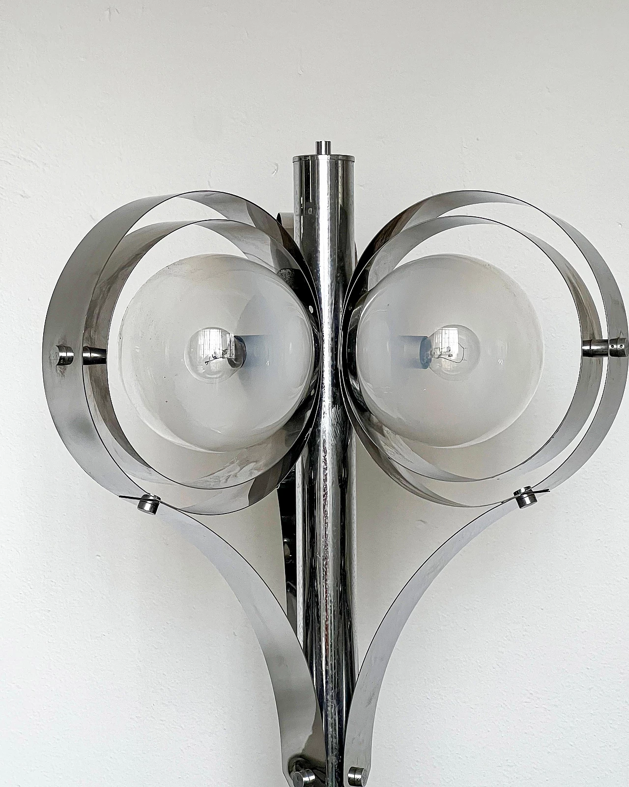 Space Age three-light chromed metal floor lamp, 1970s 3