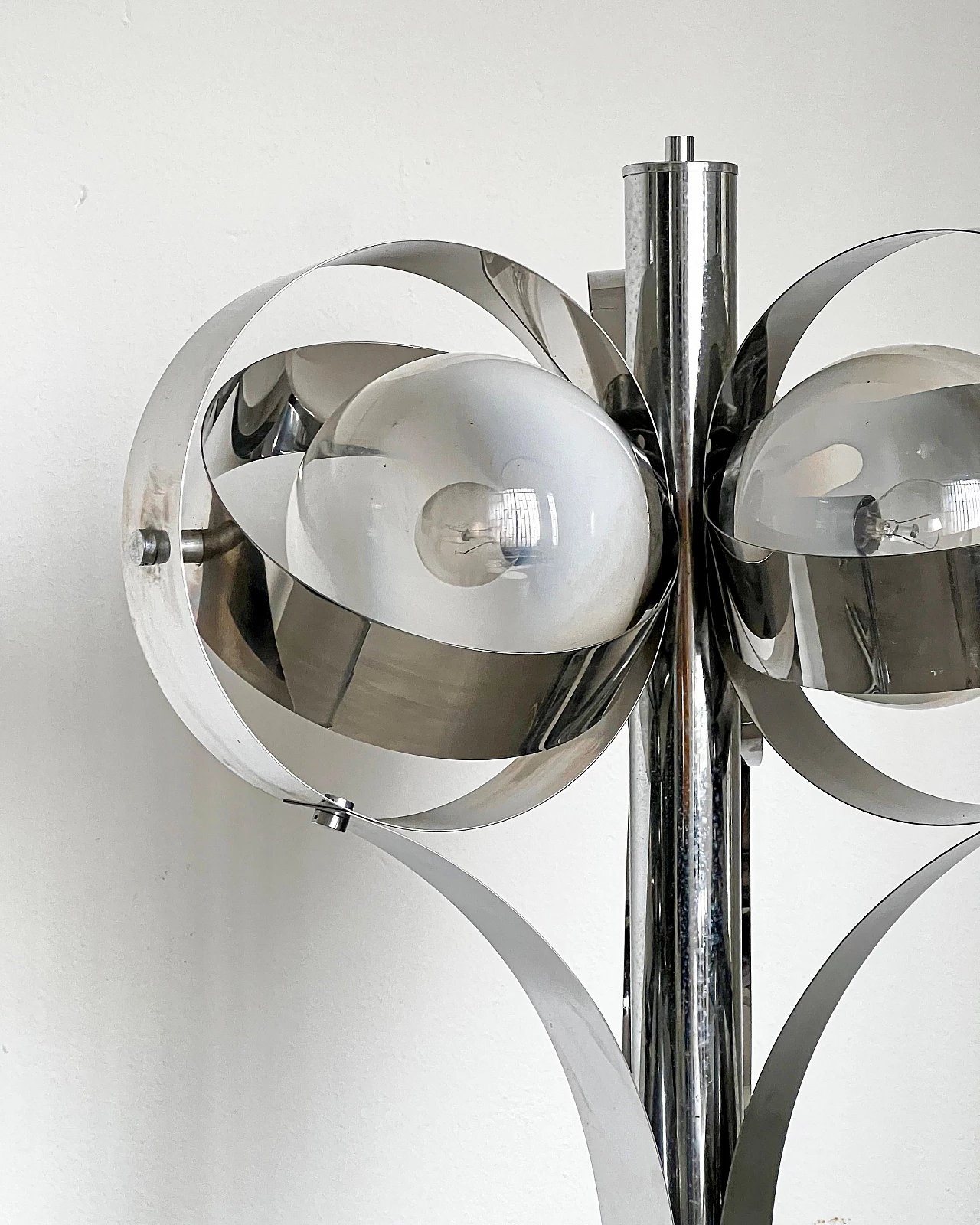 Space Age three-light chromed metal floor lamp, 1970s 4