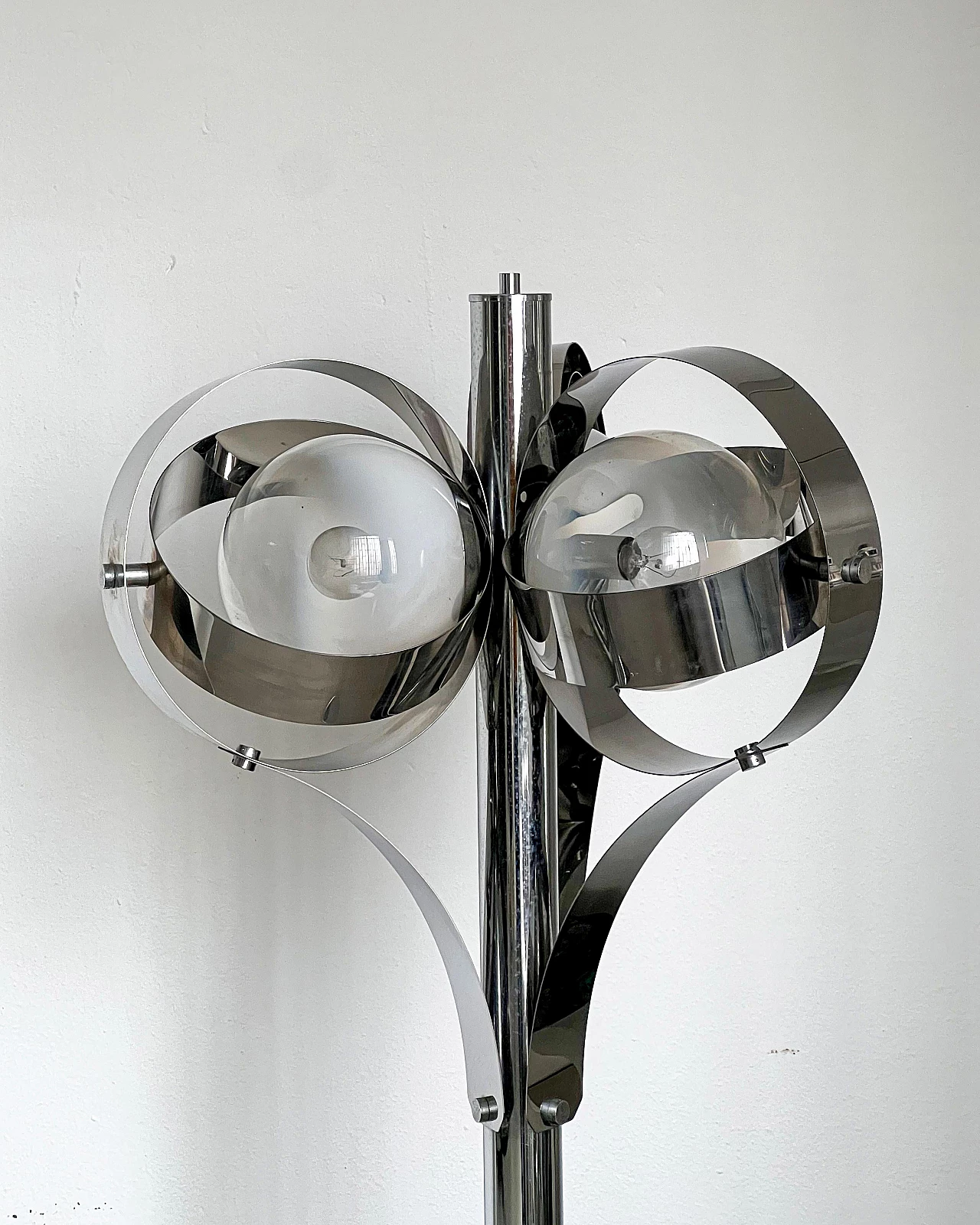 Space Age three-light chromed metal floor lamp, 1970s 5